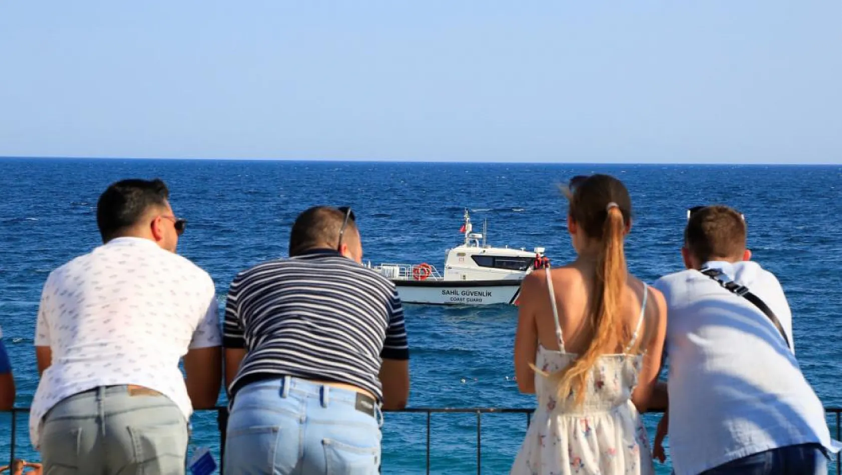 Kabus gibi dakikalar sevinç gözyaşları ve kucaklaşmalar ile noktalandı