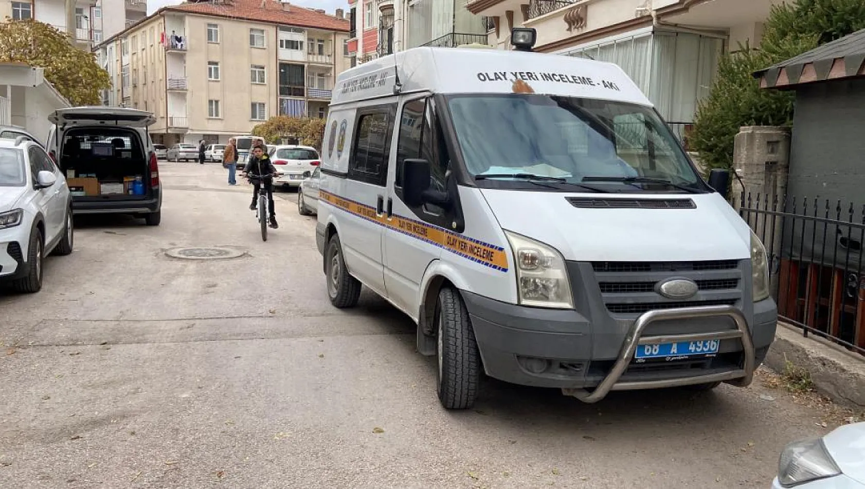 Askerden izne gelen oğlunu yatağında ölü buldu