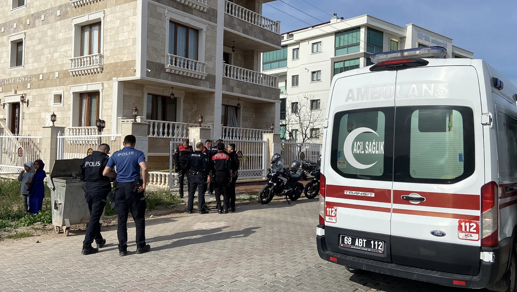 Emekli astsubay önce karısını, sonra kendini vurdu