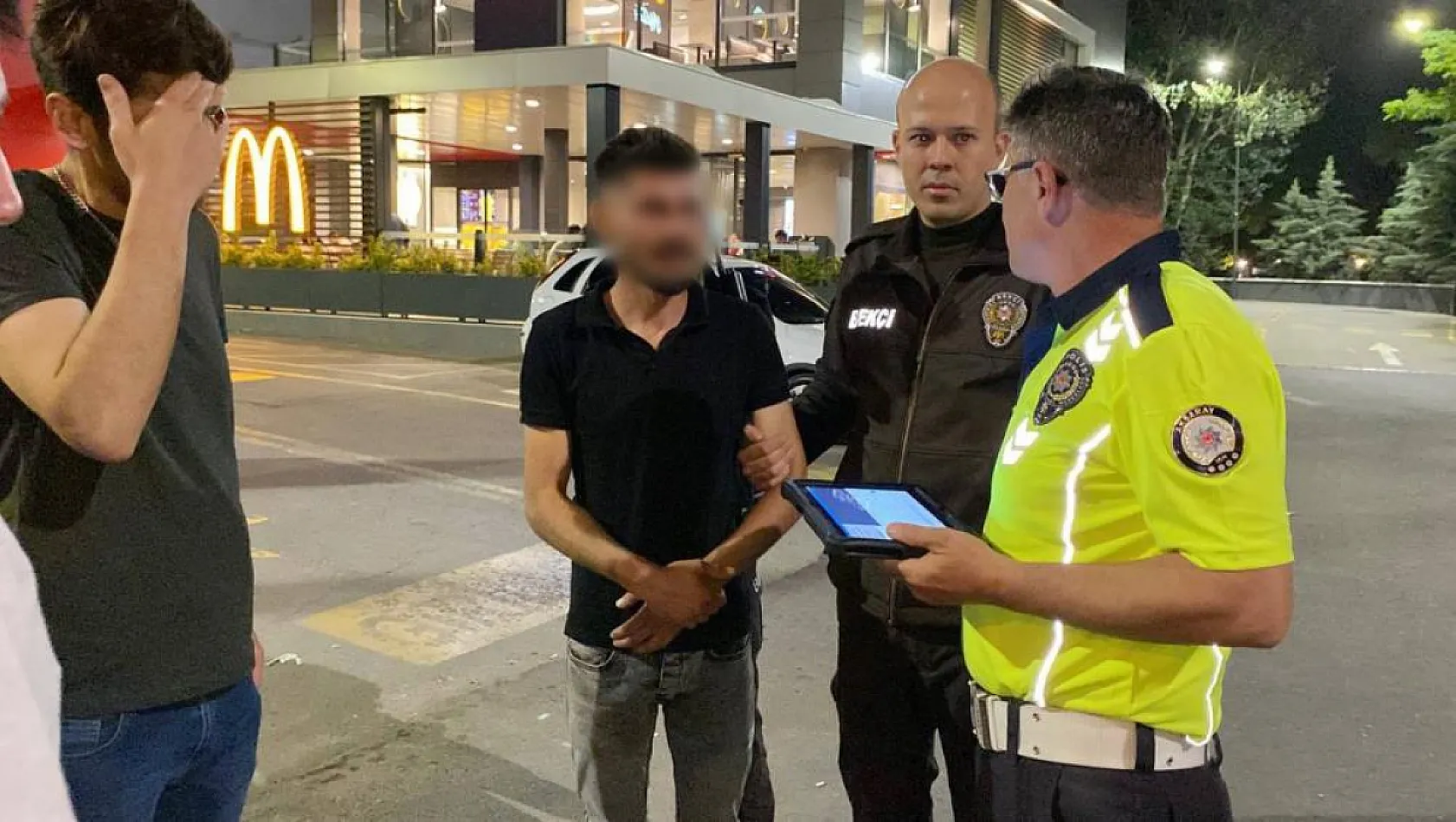 Yasal sınırın 5 katı üzerinde alkollü yakalandı, 'Asgari ücretle çalışıyorum' dedi
