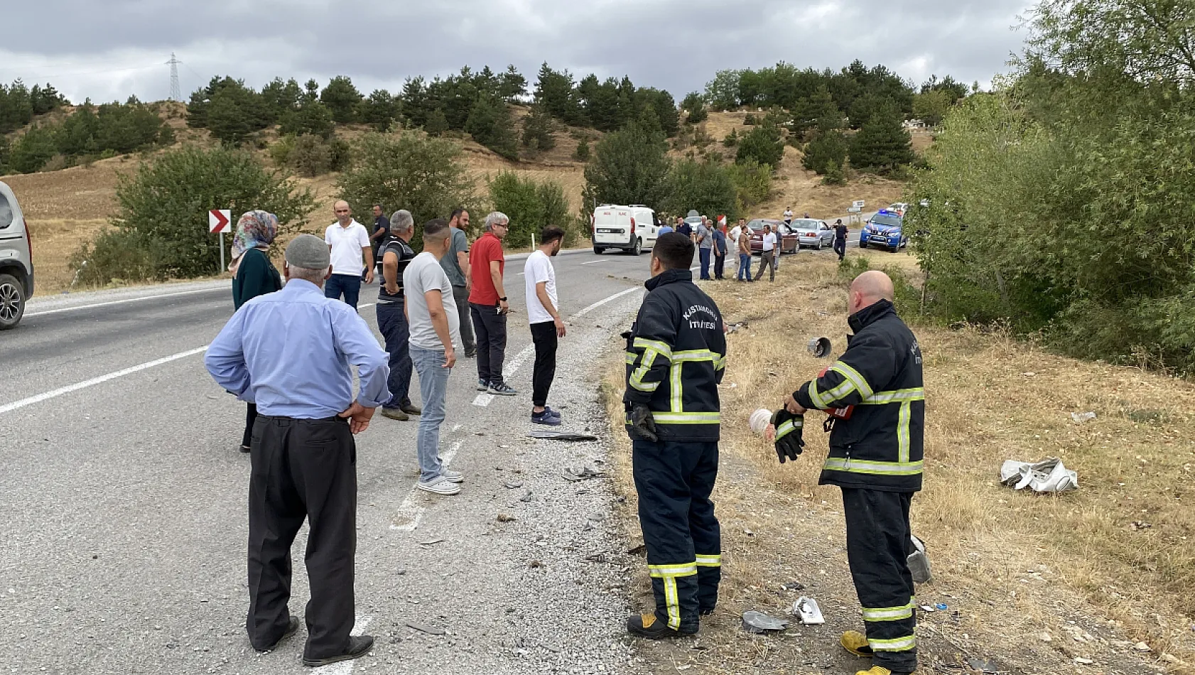 Hafriyat kamyonuyla çarpışan otomobildeki 15 yaşındaki çocuk öldü, babası ağır yaralandı