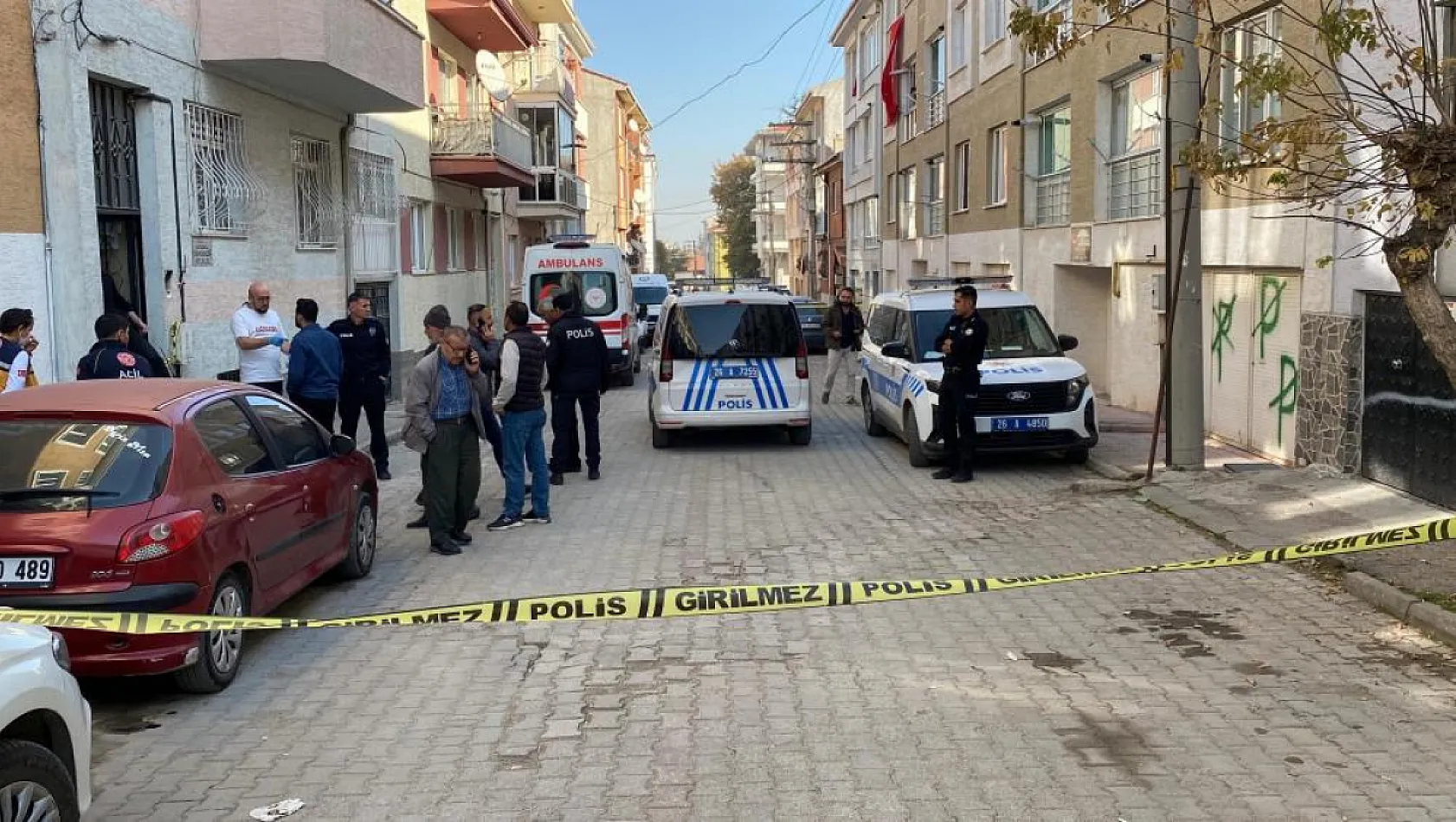Özel Gereksinimli İki Çocuk Annesi Kadın Evinde Ölü Bulundu