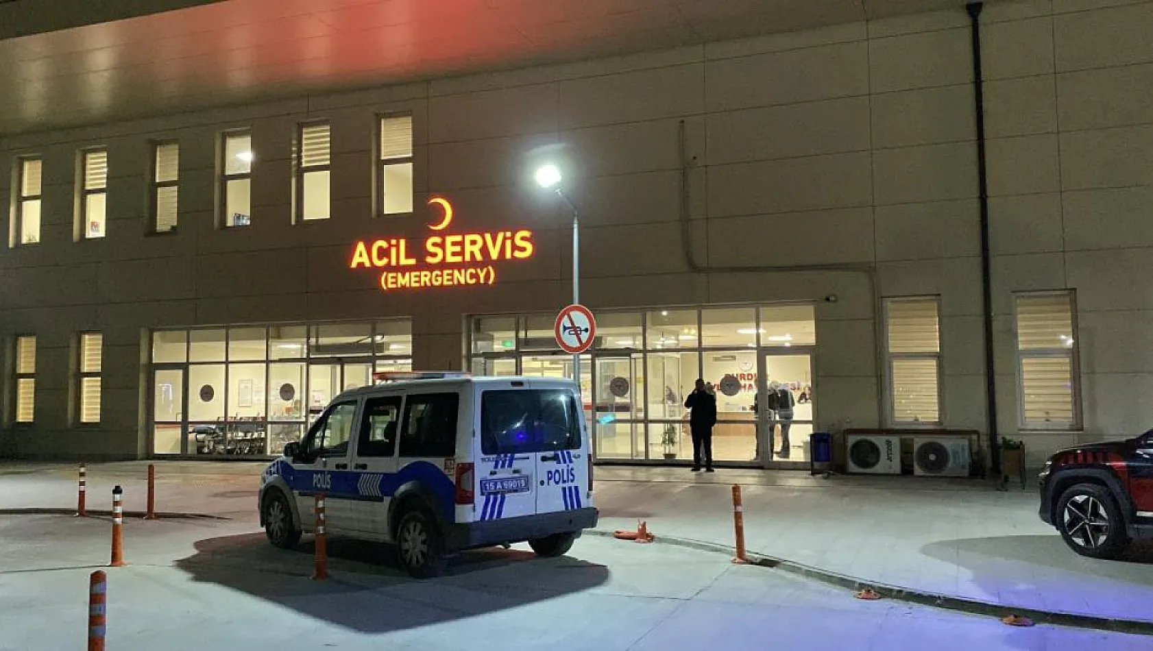 17 yaşındaki gençlerin kavgası kanlı bitti: 2 yaralı