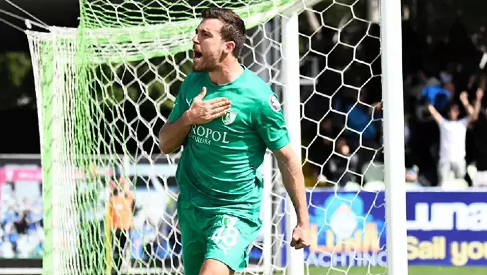 Bodrum FK'nın yıldız oyuncusu Celal Dumanlı sakatlandı