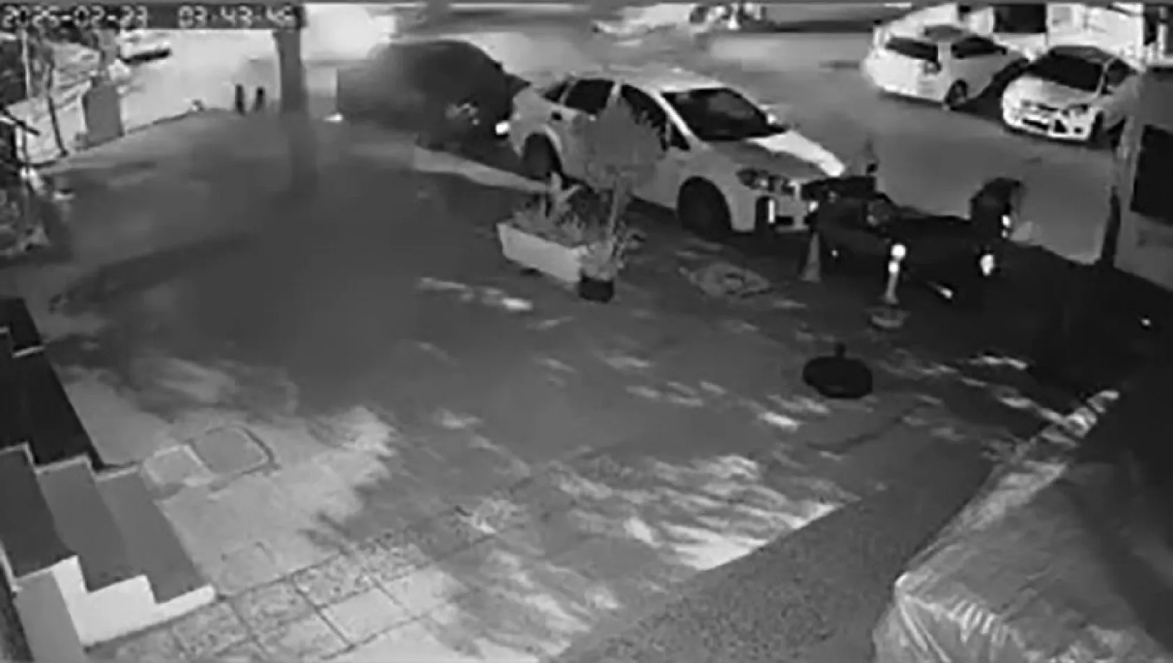 Can alan kaza: Otomobil ve kamyonet çarpıştı, 2 ölü
