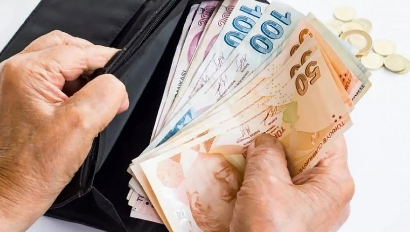 Emekli Ek Zam ve Maaş Farklarının Yatırılacağı Tarih Belli Oldu