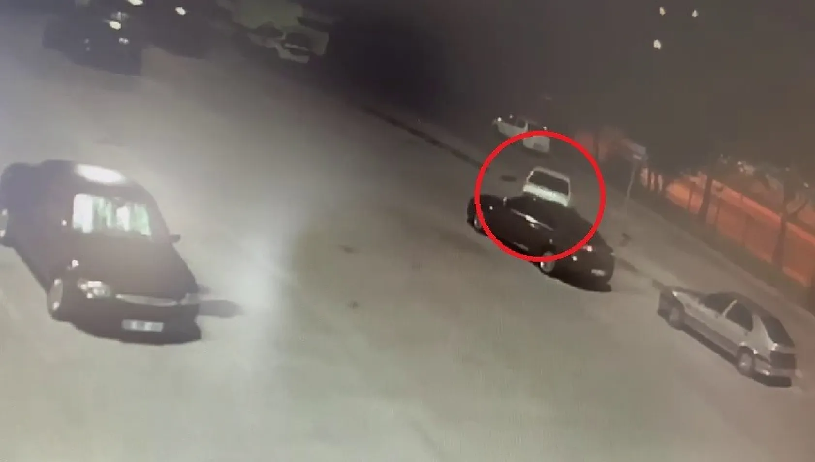 Çaldığı otomobili arkadaşına hediye eden şüpheli önce kameraya sonra polise yakalandı