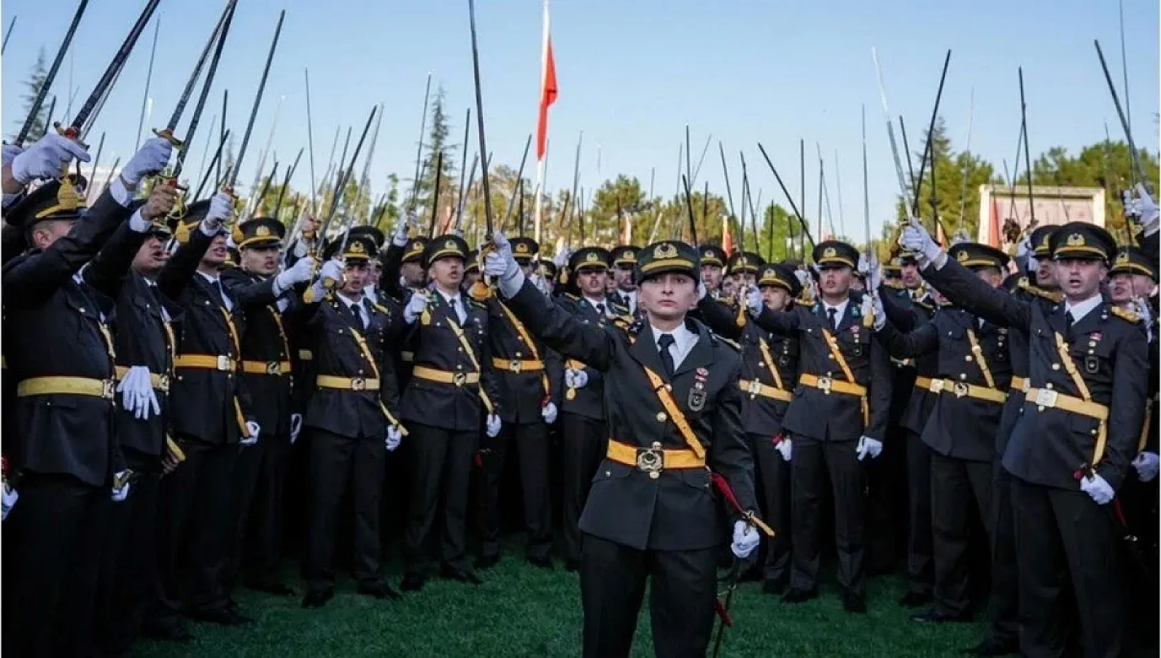 ADD Fethiye'den Teğmenlerin ihraç kararına sert tepki