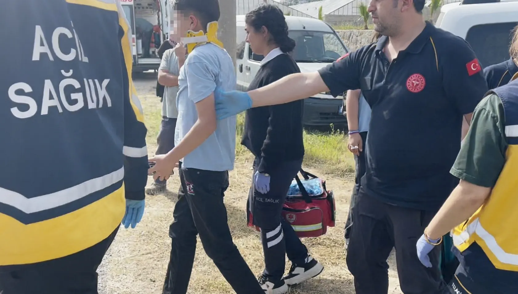 Antalya'da okul servisi şarampole devrildi: 6 öğrenci yaralı