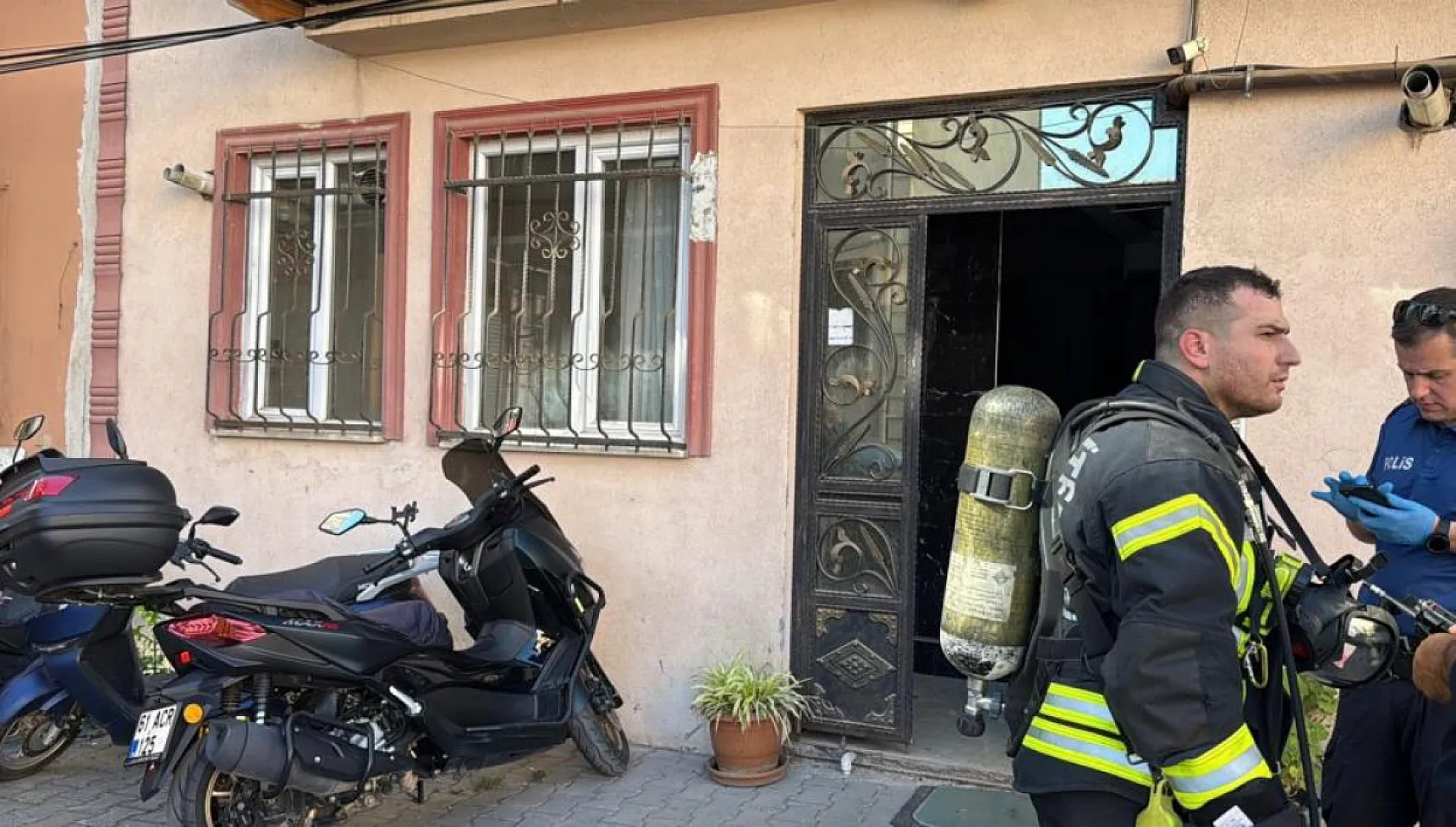 Kötü kokuların geldiği evden cansız beden çıktı