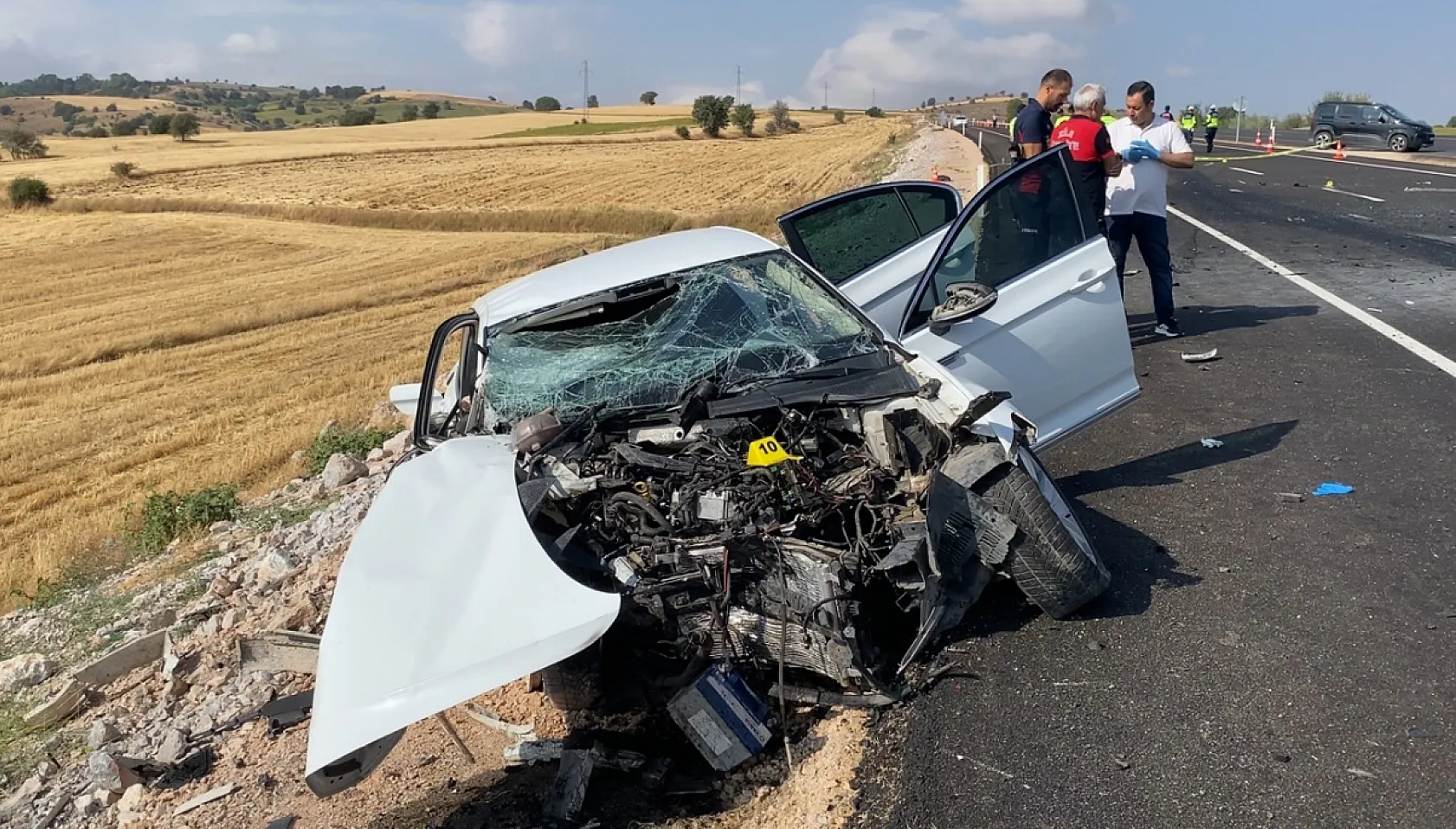Feci kaza: 2 ölü, 2 ağır yaralı