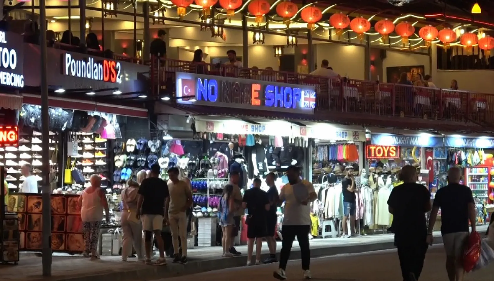 Fethiye Hisarönü'nde eğlence dorukta