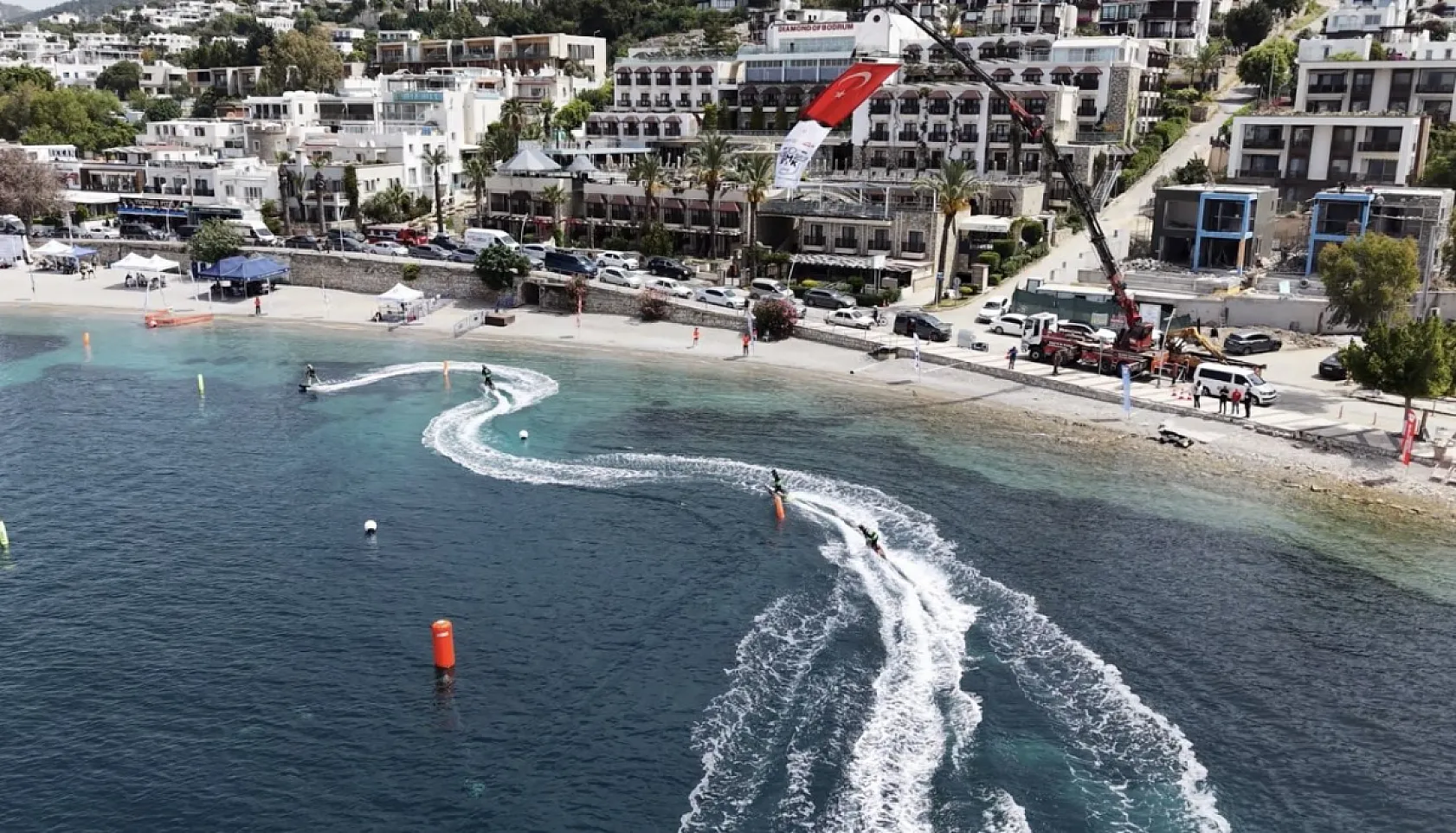 Bodrum'da su üstünde adrenalin fırtınası
