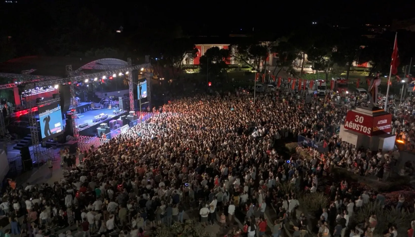 30 Ağustos Muğla'da Coşkuyla Kutlandı