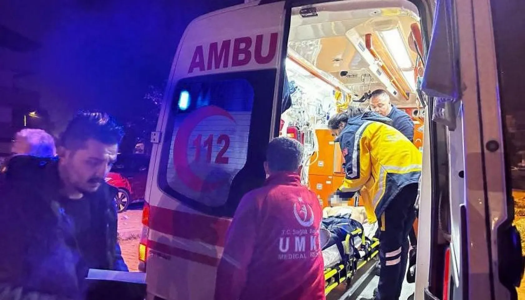 16 yaşındaki genç, bıçaklı saldırıda yaralandı