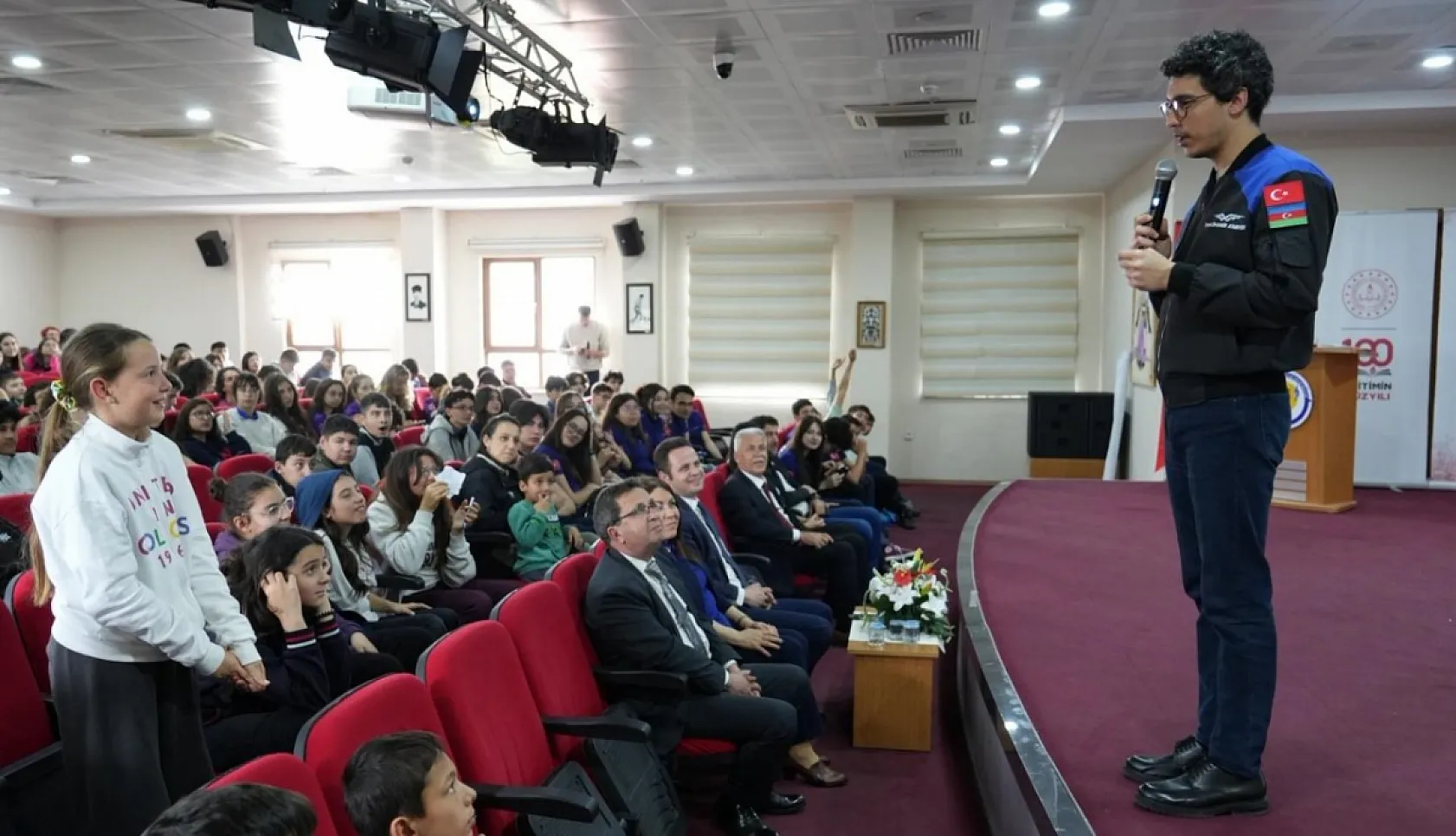 Astronot Tuva Cihangir Atasever Muğla'da öğrencilerle buluştu