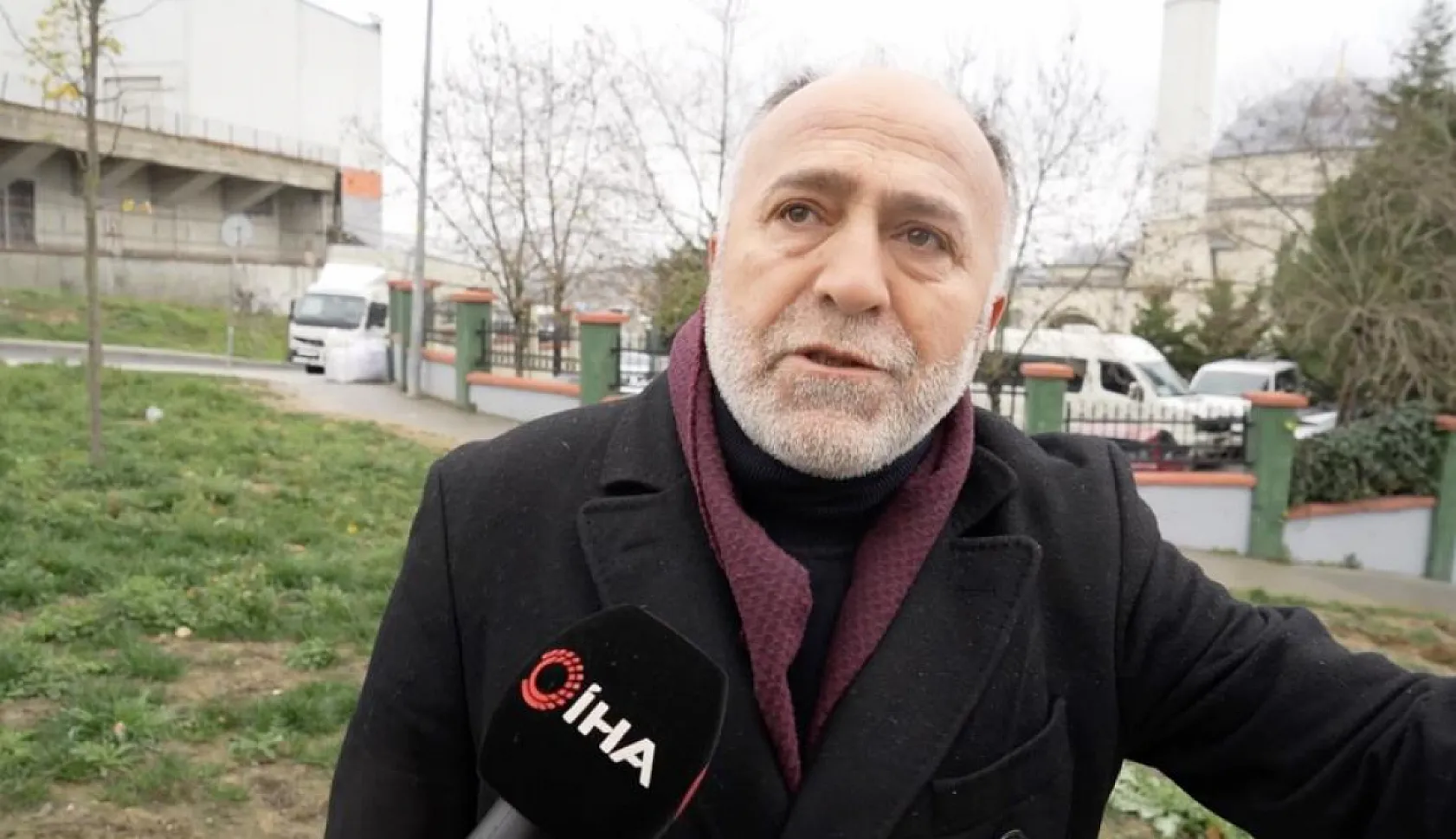 Servis minibüsünün altında kalan adam hayatını kaybetti