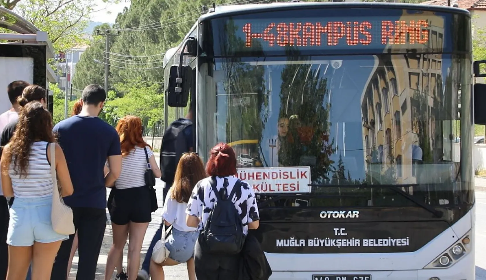 Öğrenciler İstedi, Başkan Aras Gerçekleştirdi:  Menteşe-Akyaka 1 TL!
