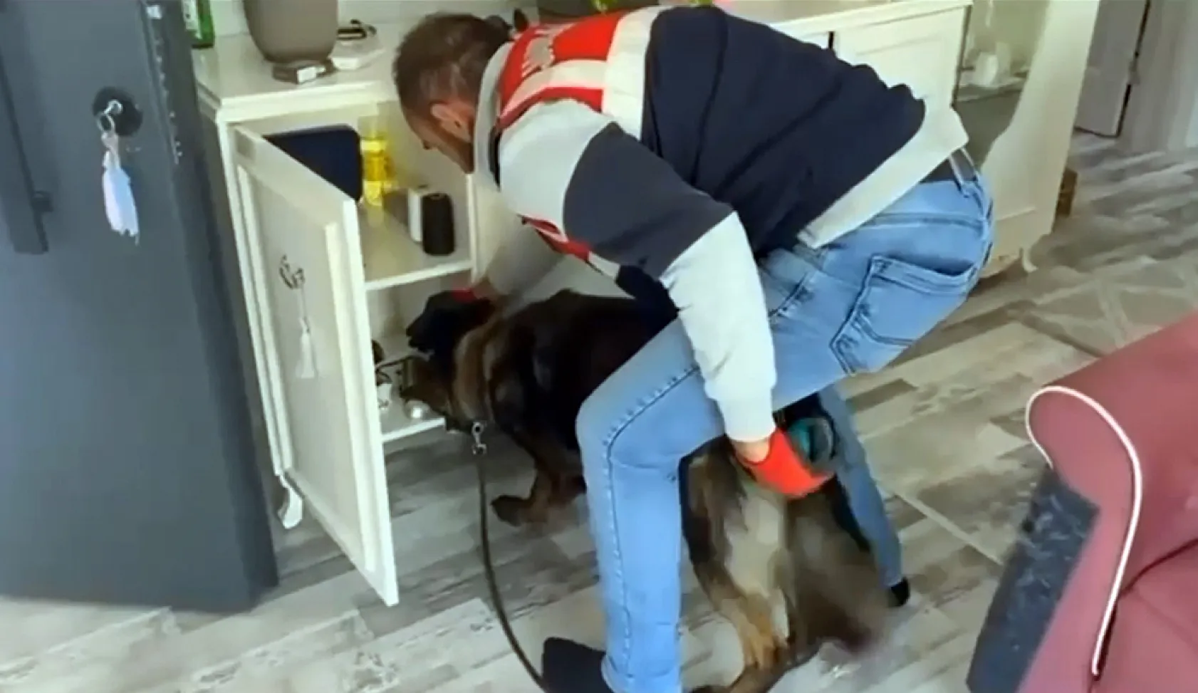 Seydikemer'de uyuşturucu operasyonu: 1 kişi tutuklandı