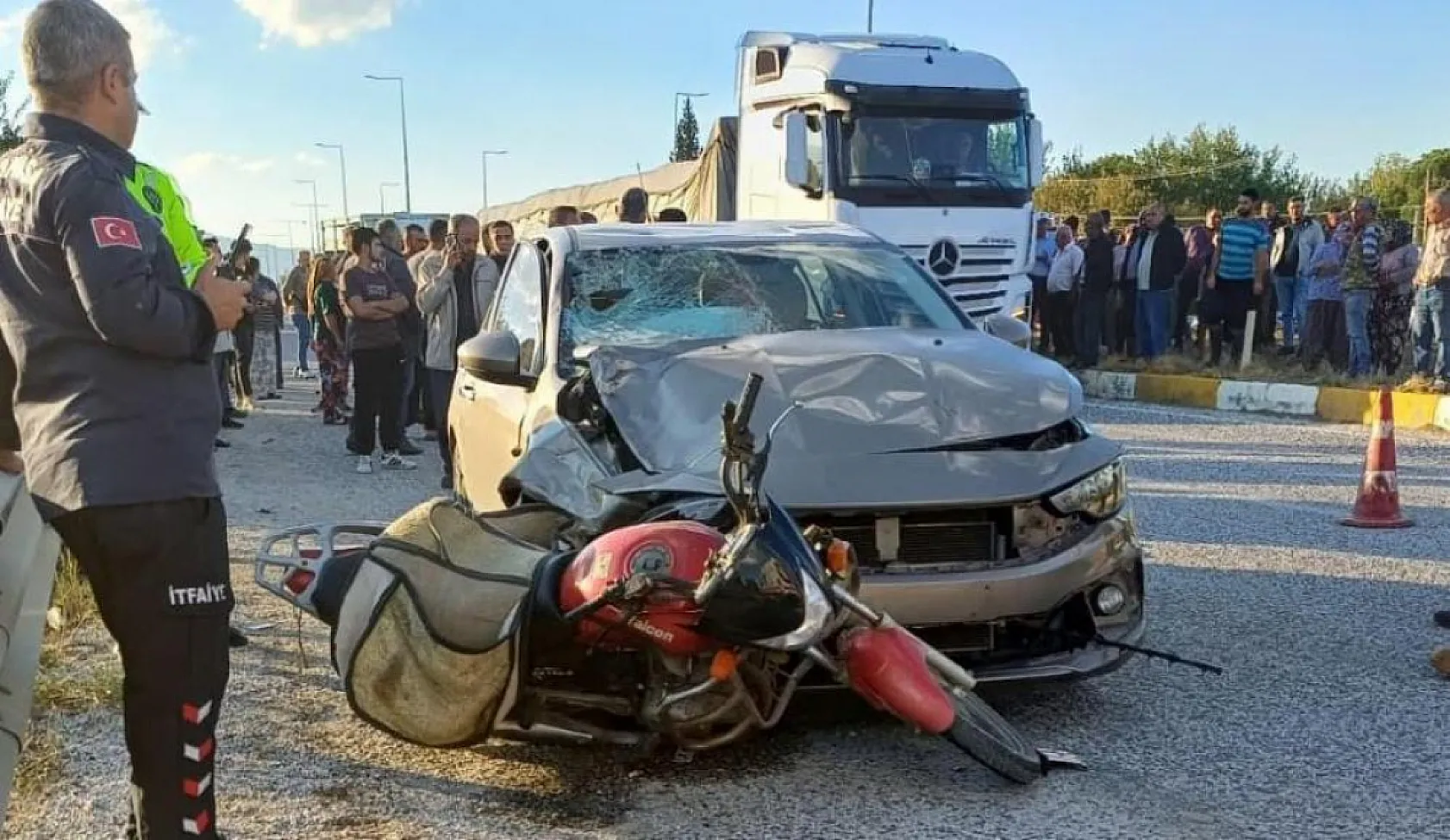 Feci Çarpışma! 66 Yaşındaki Sürücü Olay Yerinde Can Verdi