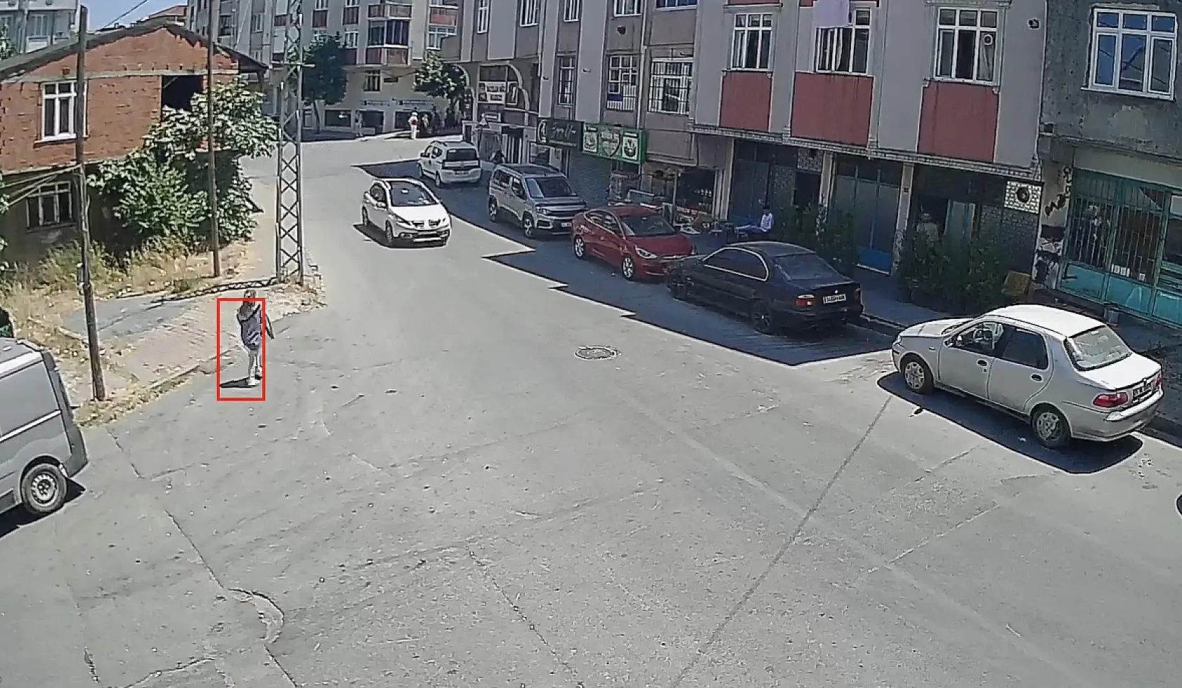 Kuaförde 3 bin 400 liralık işlem yaptırdı, ücret ödemeden kaçtı