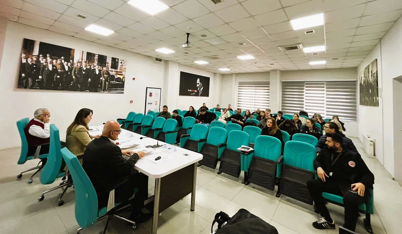 Muğla 112'de personellerine hukuk eğitimi