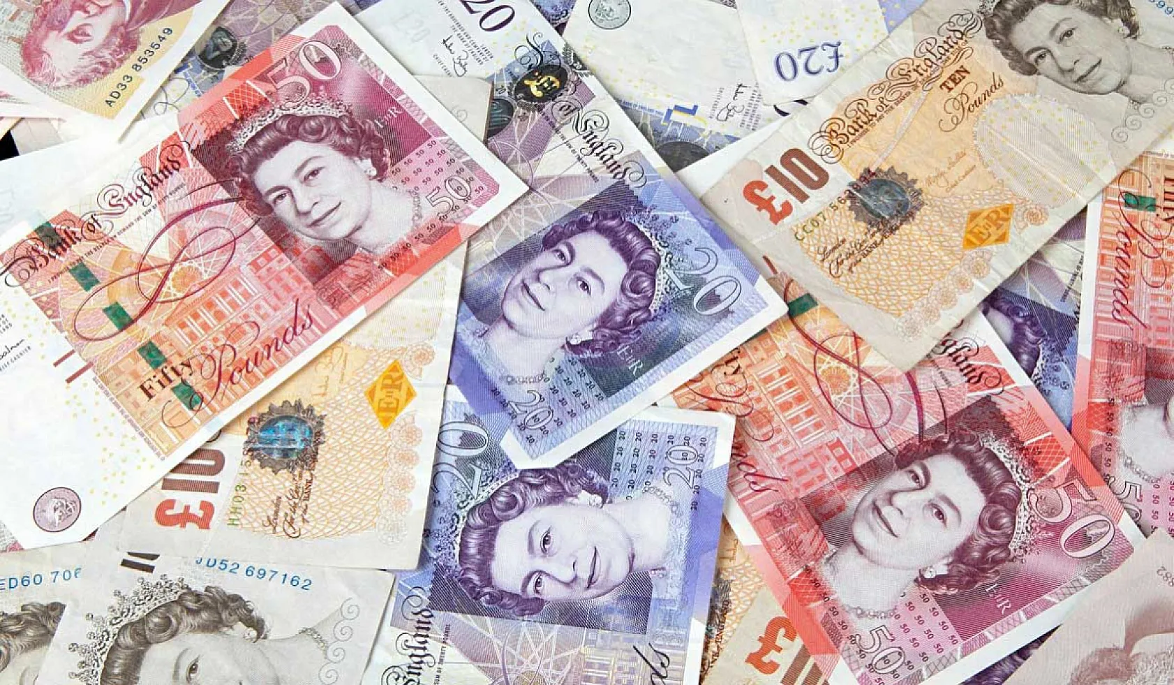Dolar, euro ve sterlin uçuşa geçti! İşte yeni rakamlar