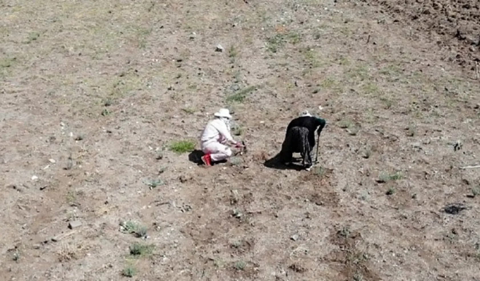 Askeri antropologdan 'Toprağınızı yabancılara satmayın' uyarısı