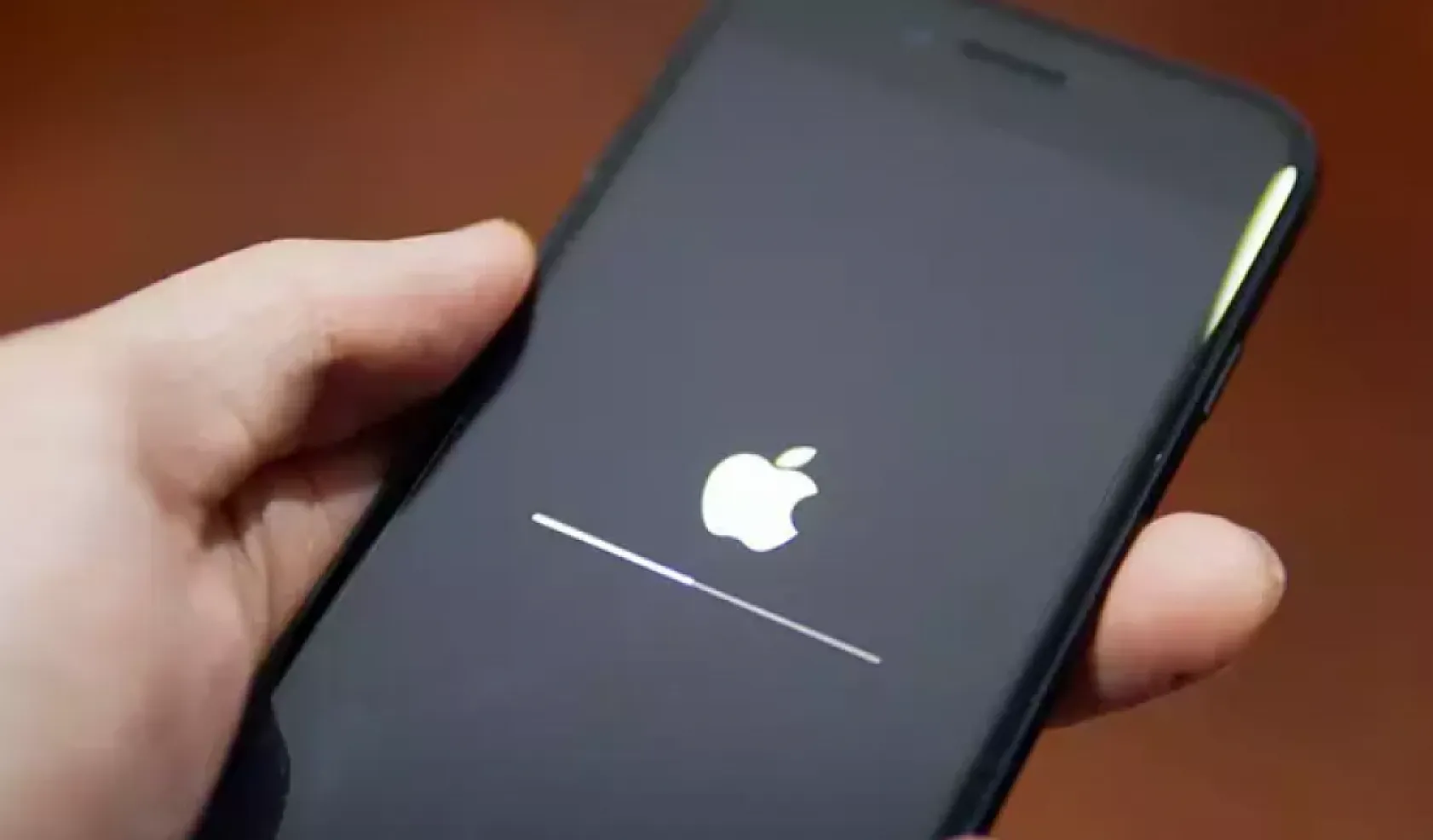 iOS sürüm düşürme nasıl yapılır? iOS 17'den iOS 16'ya dönmek mümkün mü?