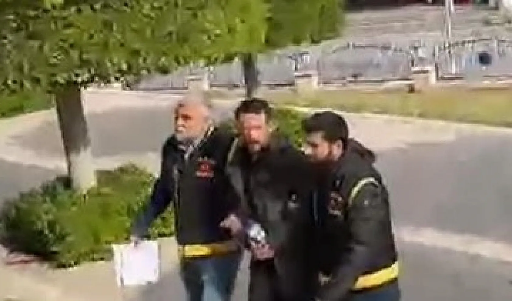 Beş yıl hapis cezası ile aranan şahıs tutuklandı