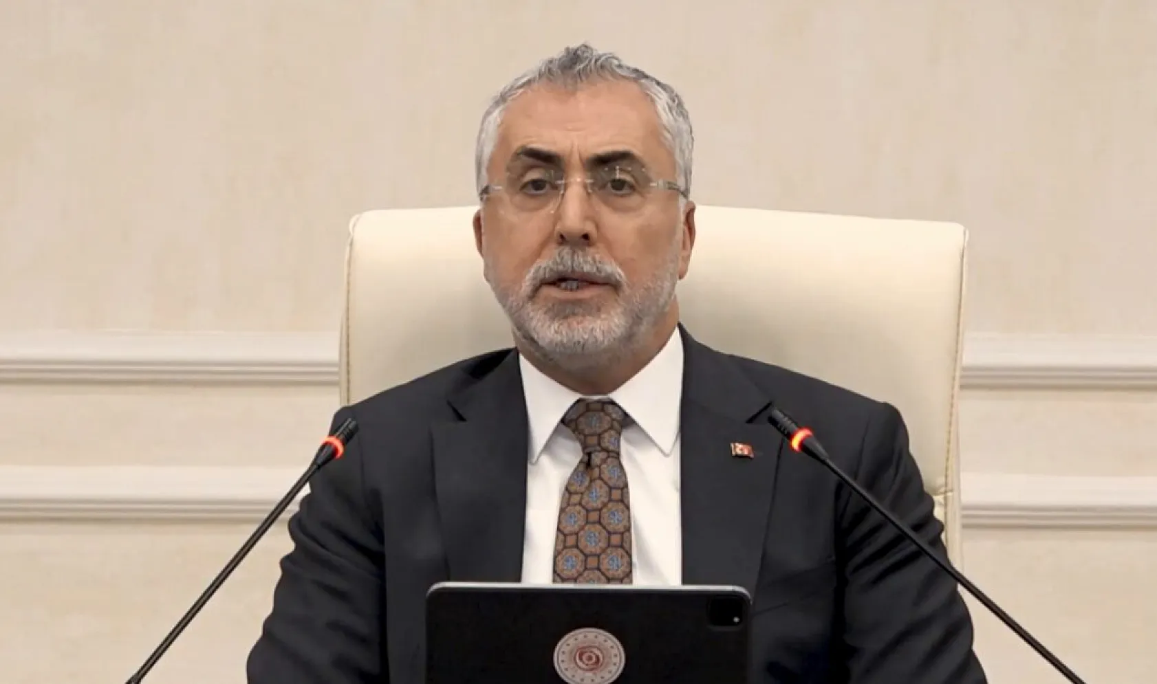 Asgari Ücret Tespit Komisyonu ekonomik verileri görüşecek