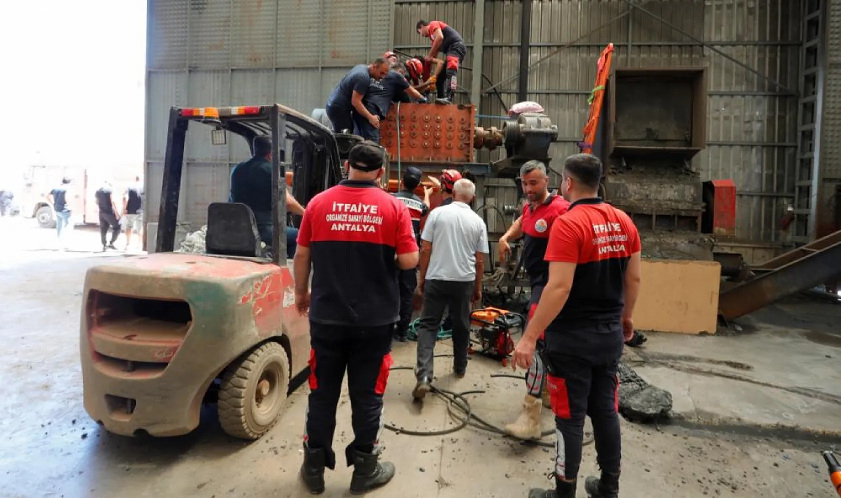Plastik kırım makinesinde can pazarı
