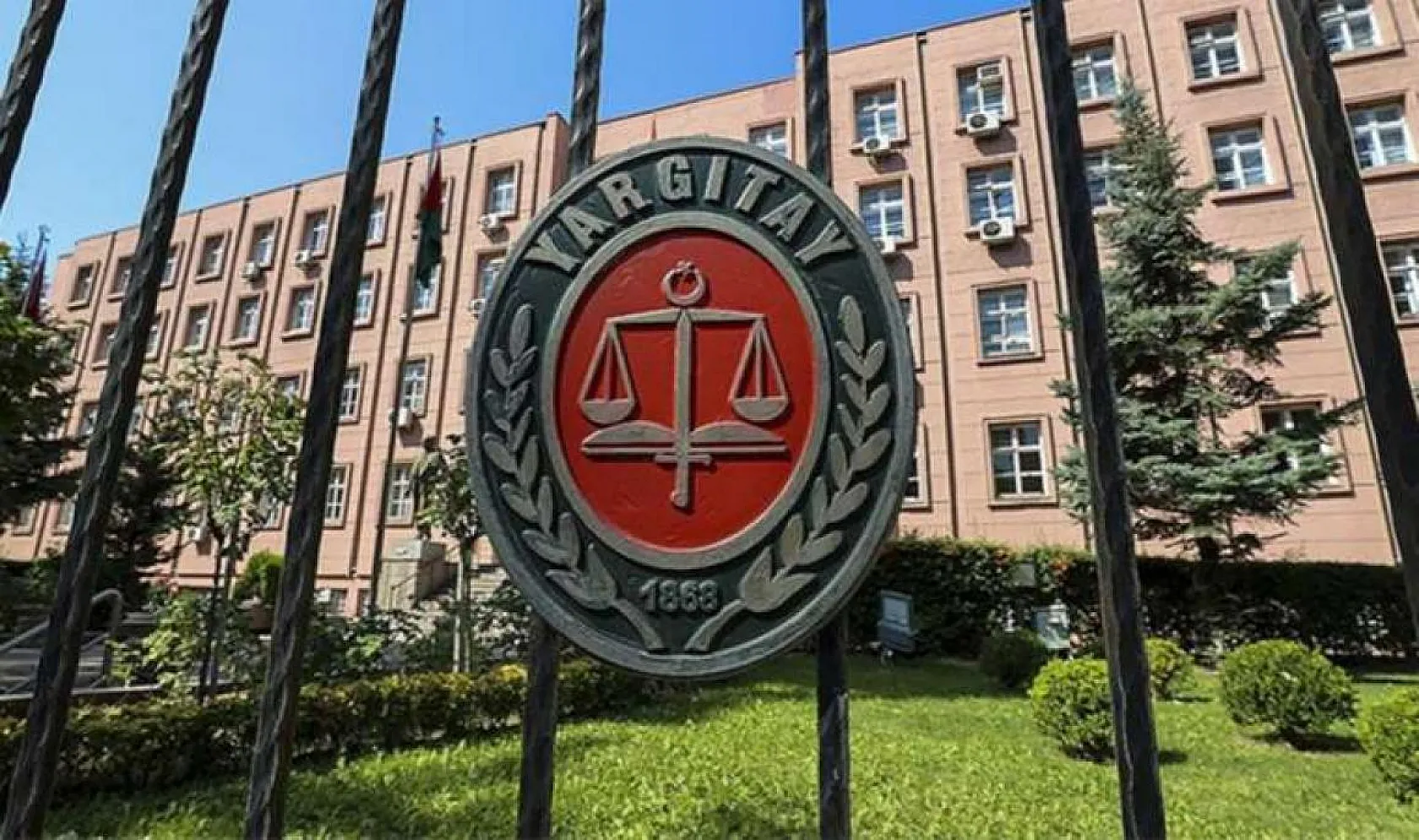 Yargıtay'dan evi terk eden evli erkeğin harcamalarına kısıtlama
