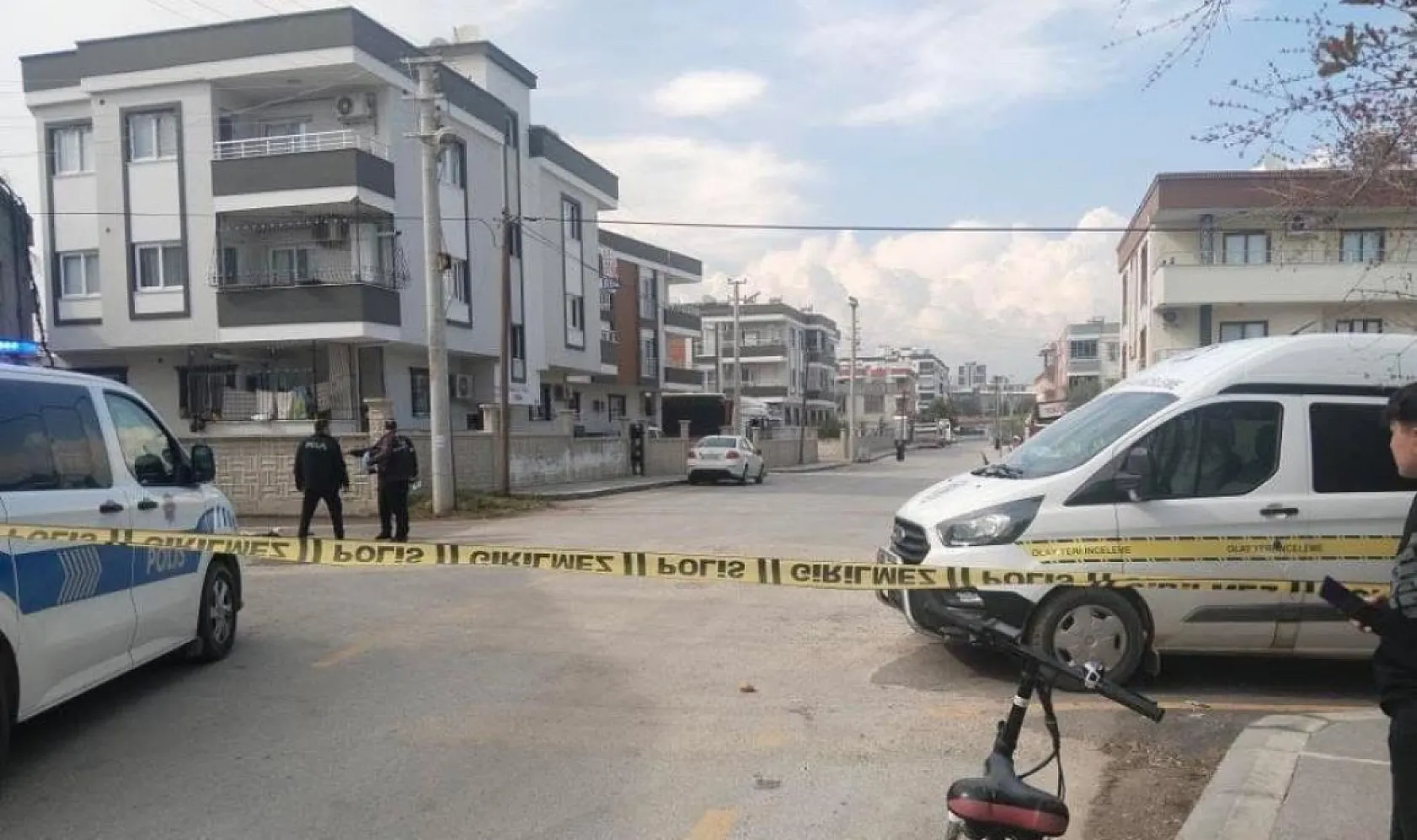 Uzaklaştırma kararını kaldırttığı kocası tarafından bıçaklanan kadın ağır yaralandı