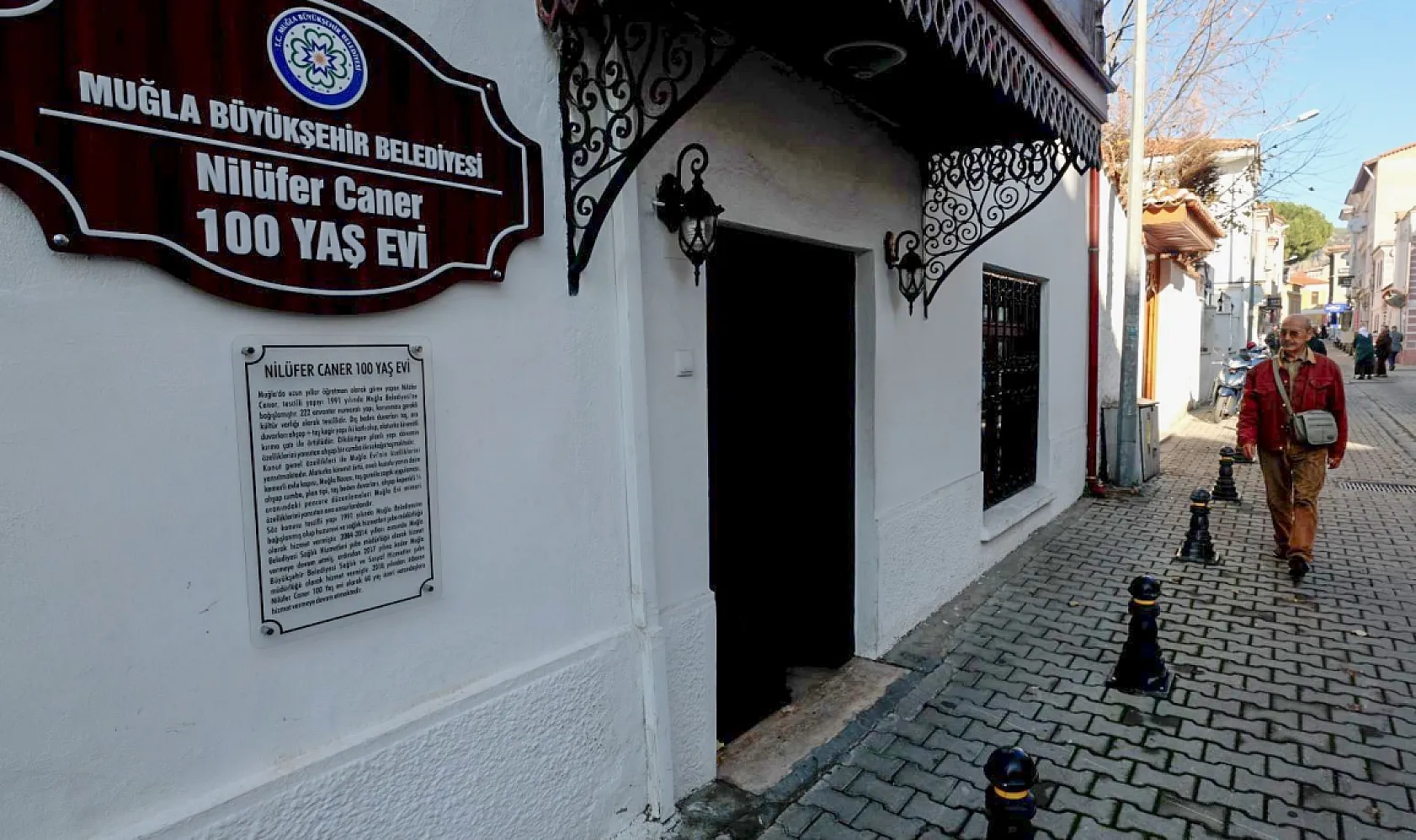 Muğla'da 77'lik Çınardan Eğitimde 100'lük Başarı