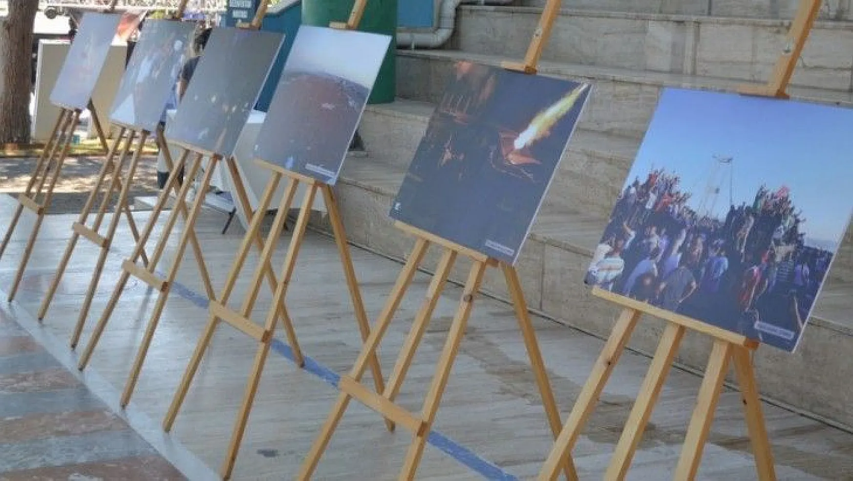 15 Temmuz 'Türkiye Geçilmez' Konulu Resim Sergisi Açıldı