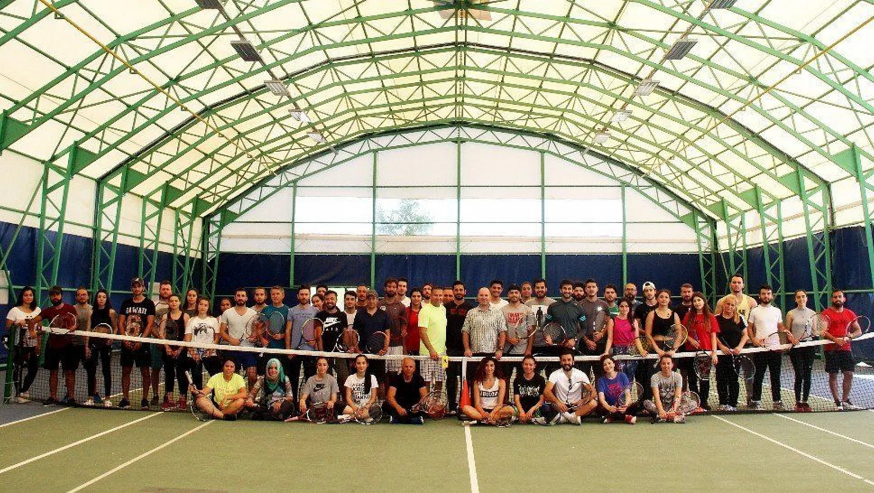 MSKÜ'de Tenis antrenörlük kursu