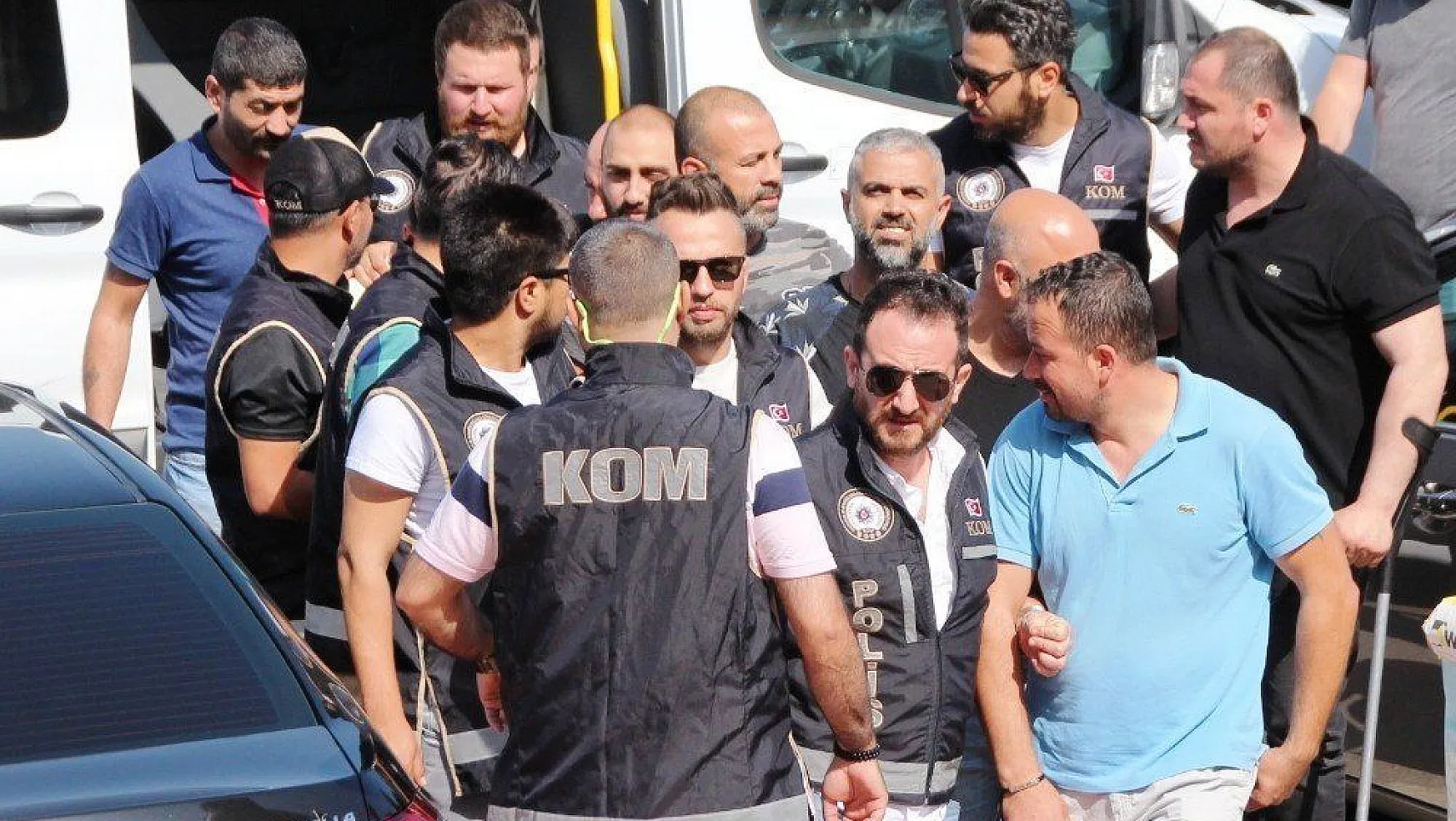 Bodrum'da organize suç örgütüne yönelik yapılan operasyonda 9 kişi adliyeye sevk edildi