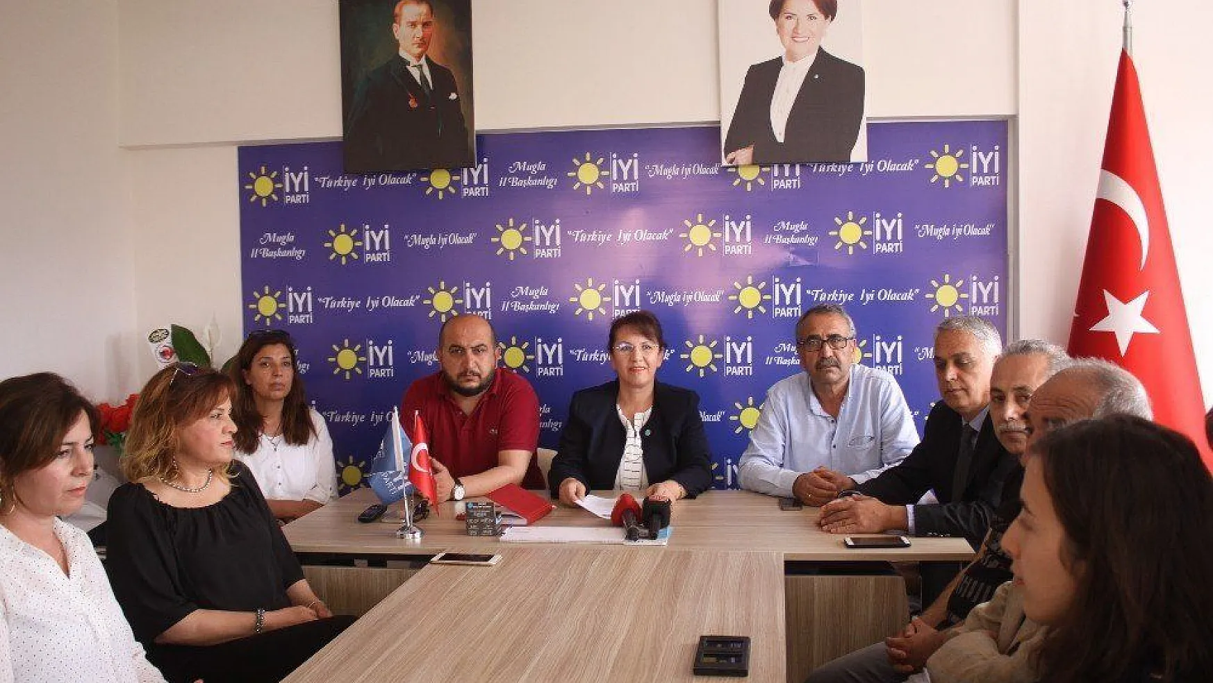 Muğla İYİ Parti'den toplu istifa kararı