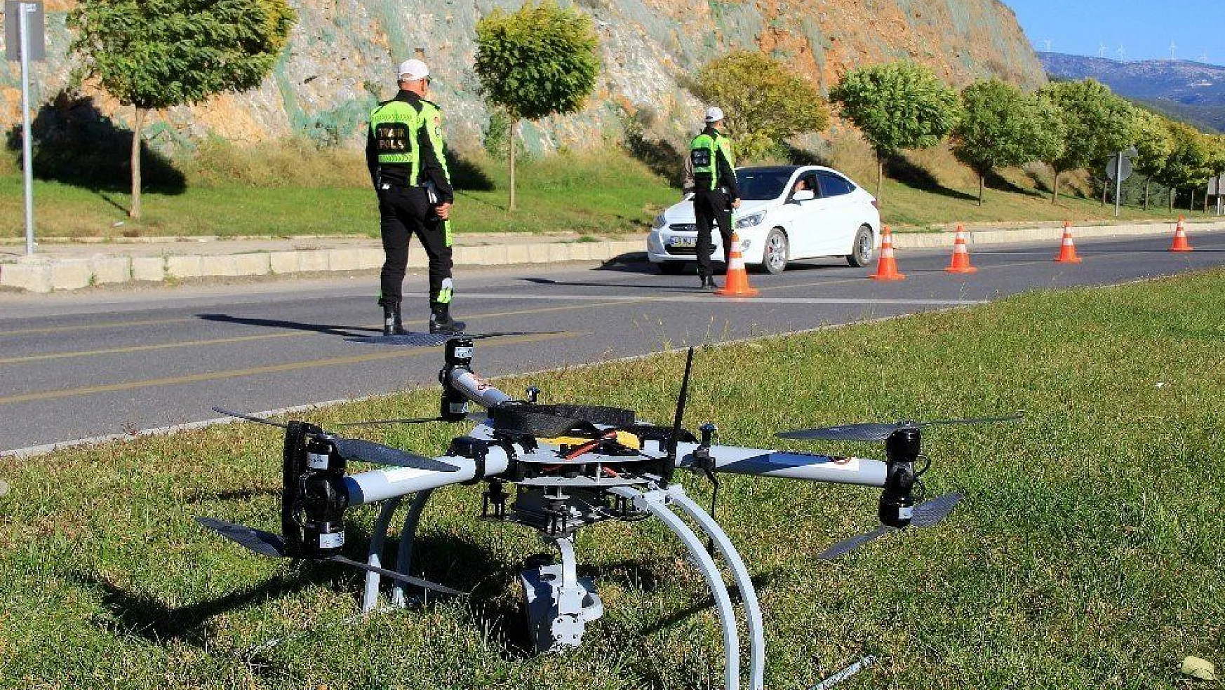 Trafikte Drone'lu denetimleri sürüyor