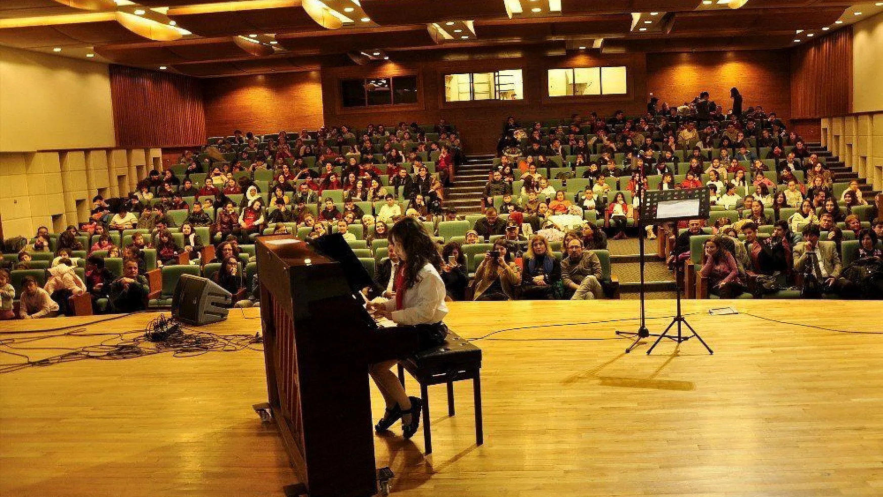 BİLSEM Öğrencilerinden 'Güz' konseri