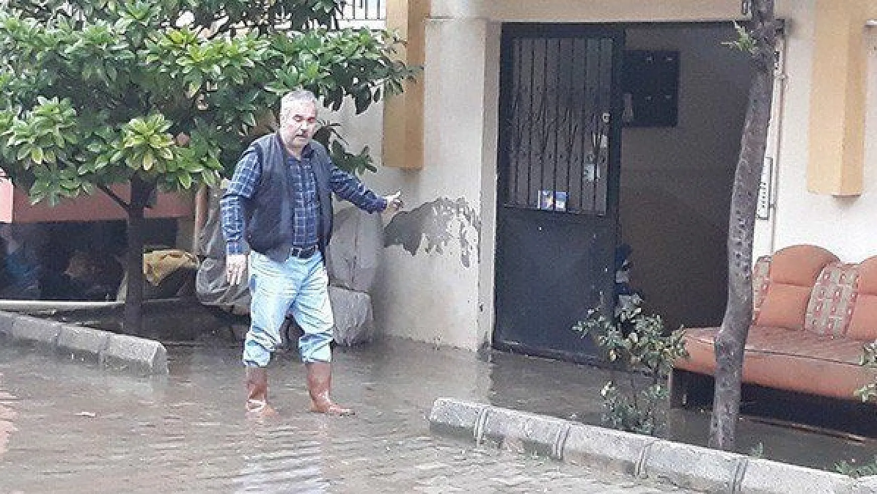 Milas'ta su baskınları devam ediyor