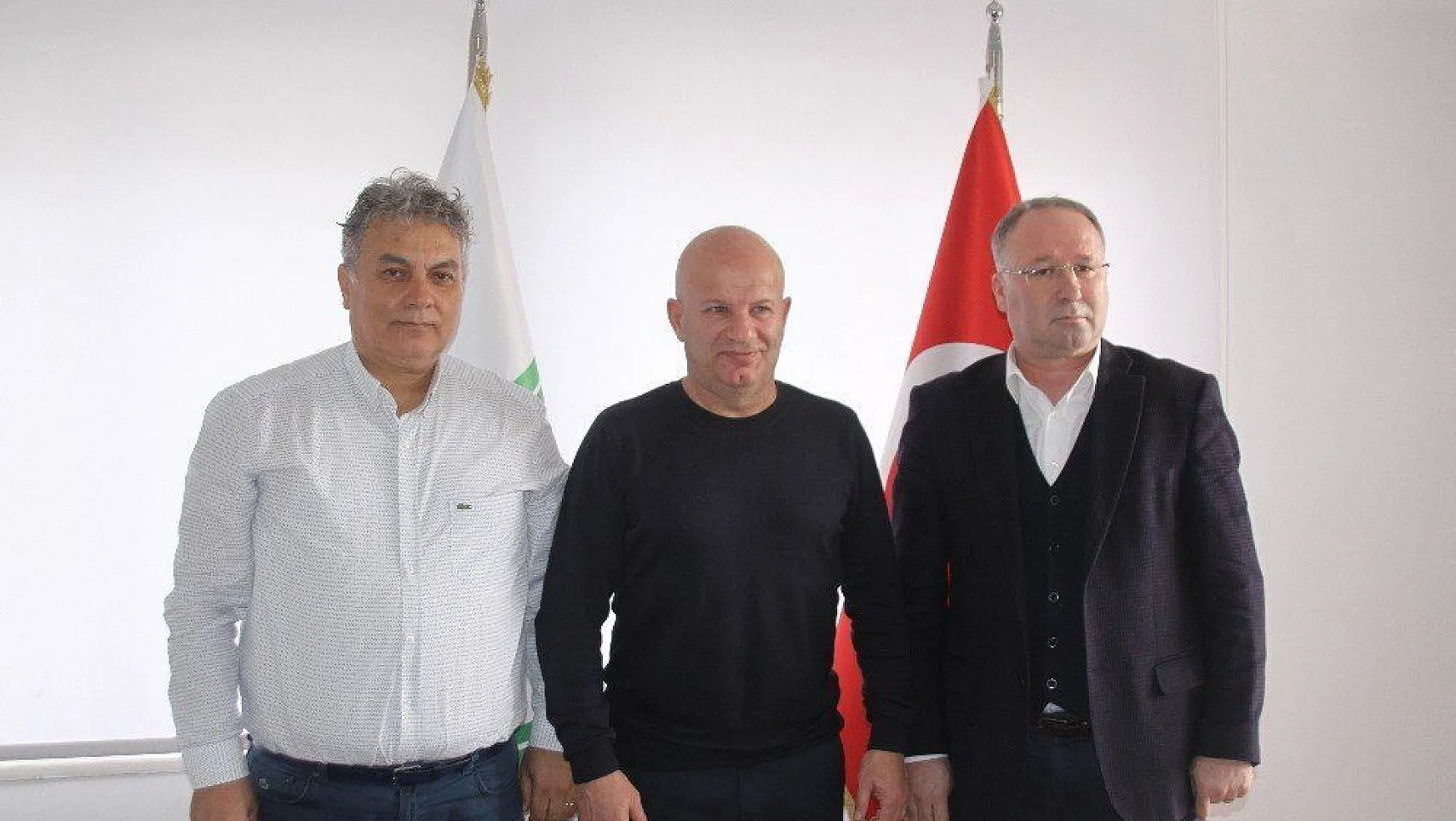 Muğlaspor Tolgay Kerimoğlu ile sözleşme imzaladı