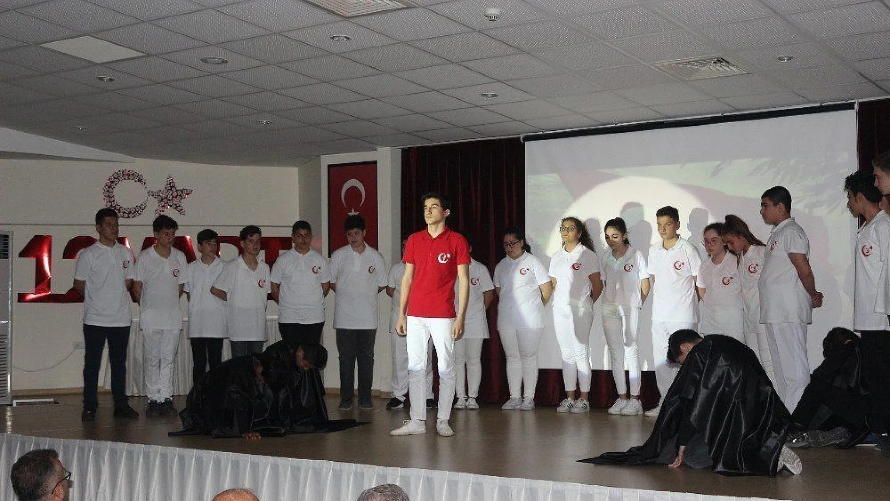 Mehmet Akif, Marmaris'te düzenlenen törenle anıldı