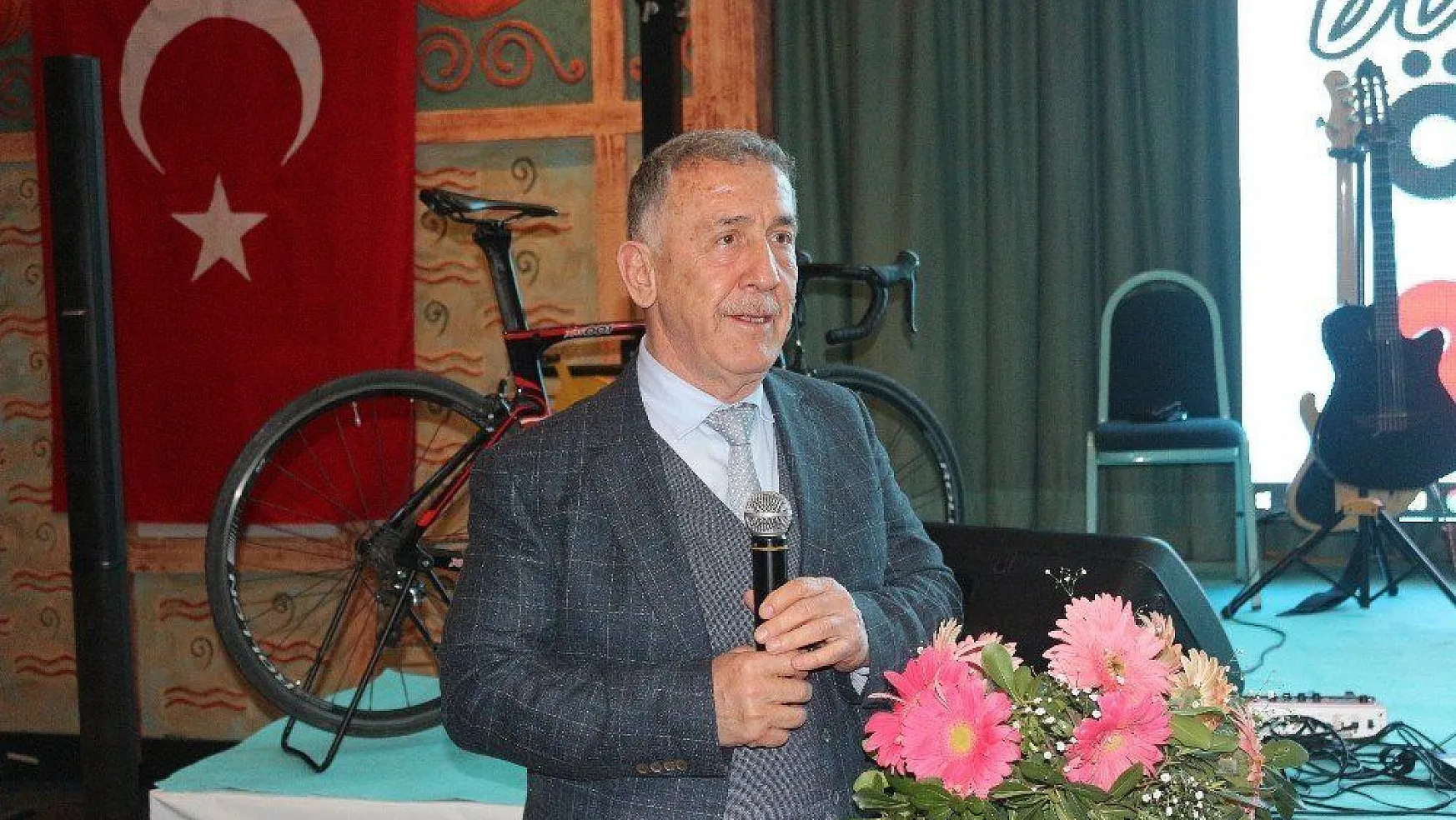 Başkan Küçükbakırcı: 'Türkiye'de son iki yılda bisiklet kullanımı yüzde 50 artmış'