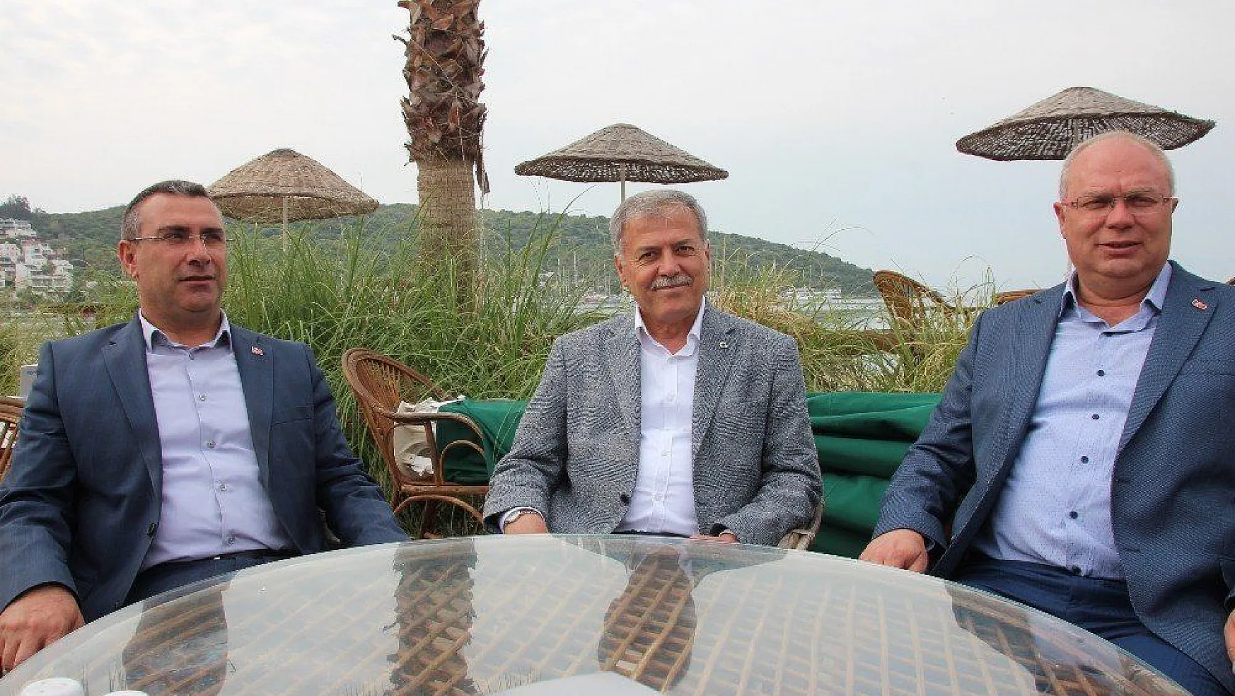 Dr. Mehmet Nil Hıdır ve Dr. Tahir Ateş turizmcilerle bir araya geldi