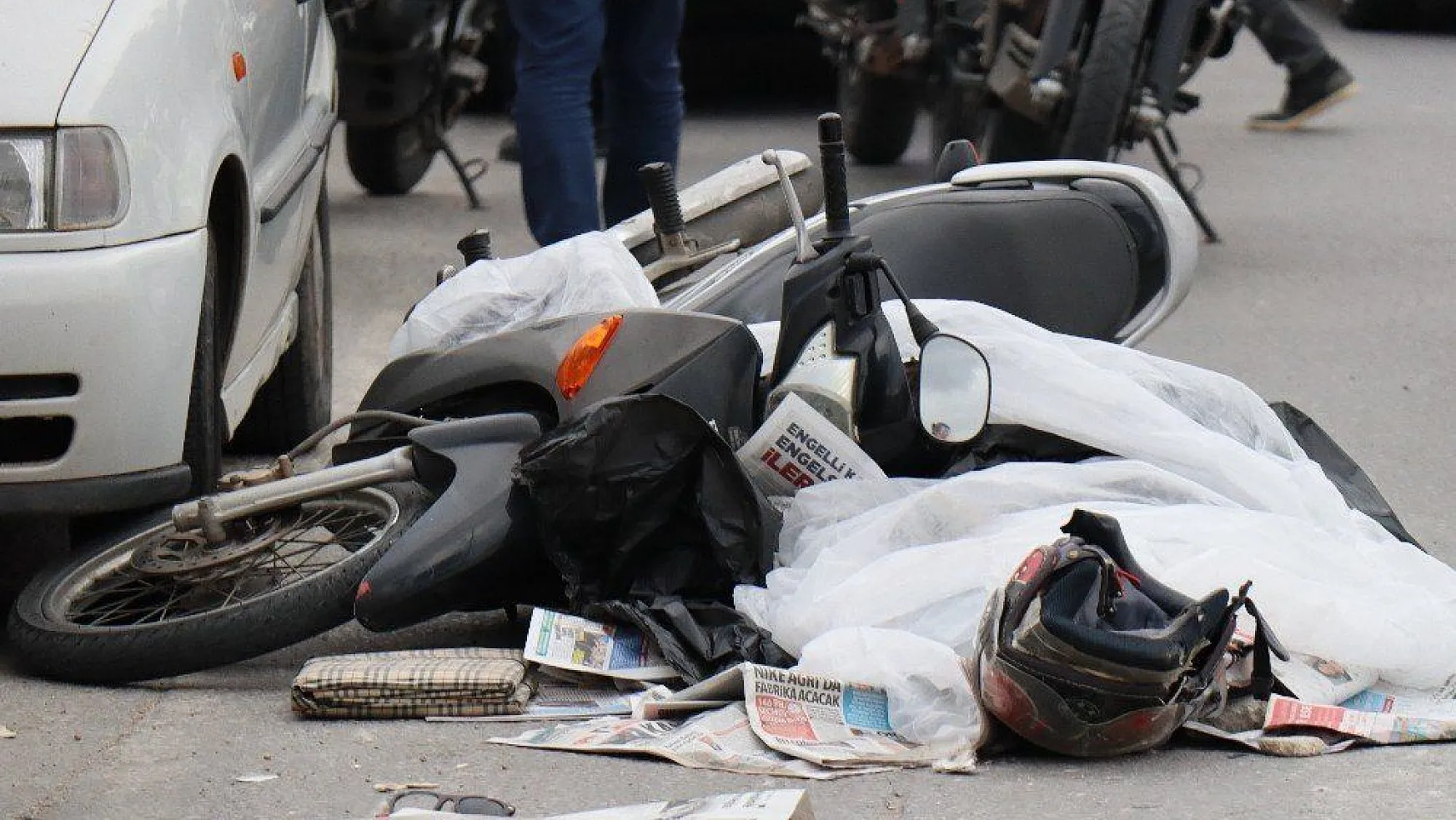 Beton mikserinin çarptığı motosikleti kadın hayatını kaybetti