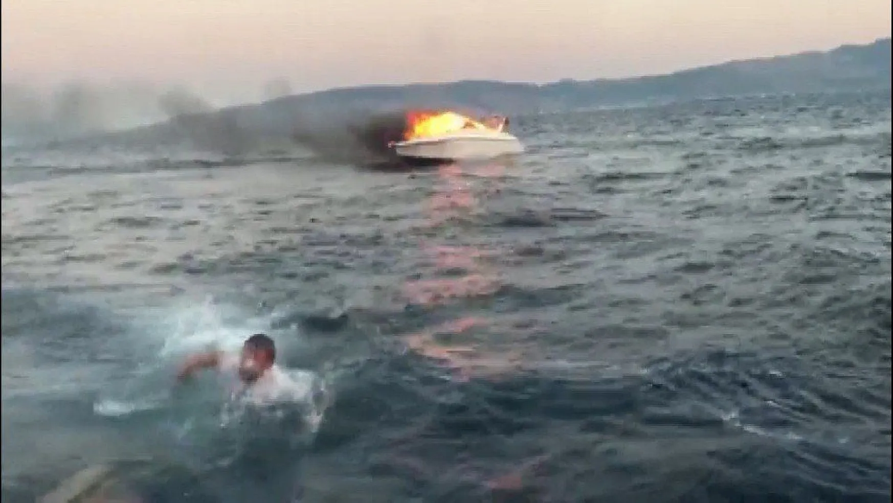 Bodrum'da yaşanan tekne yangınının görüntüleri ortaya çıktı