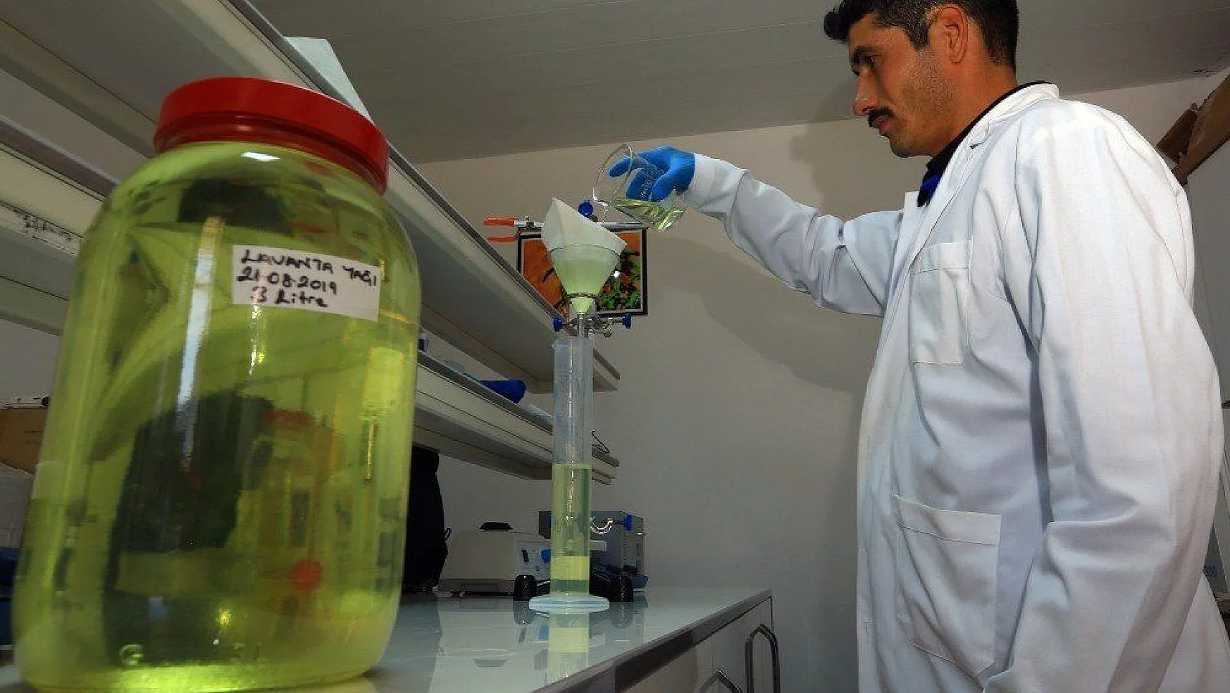 Büyükşehir'den Tıbbi-Aromatik bitki üreticilerine Distilasyon hizmeti