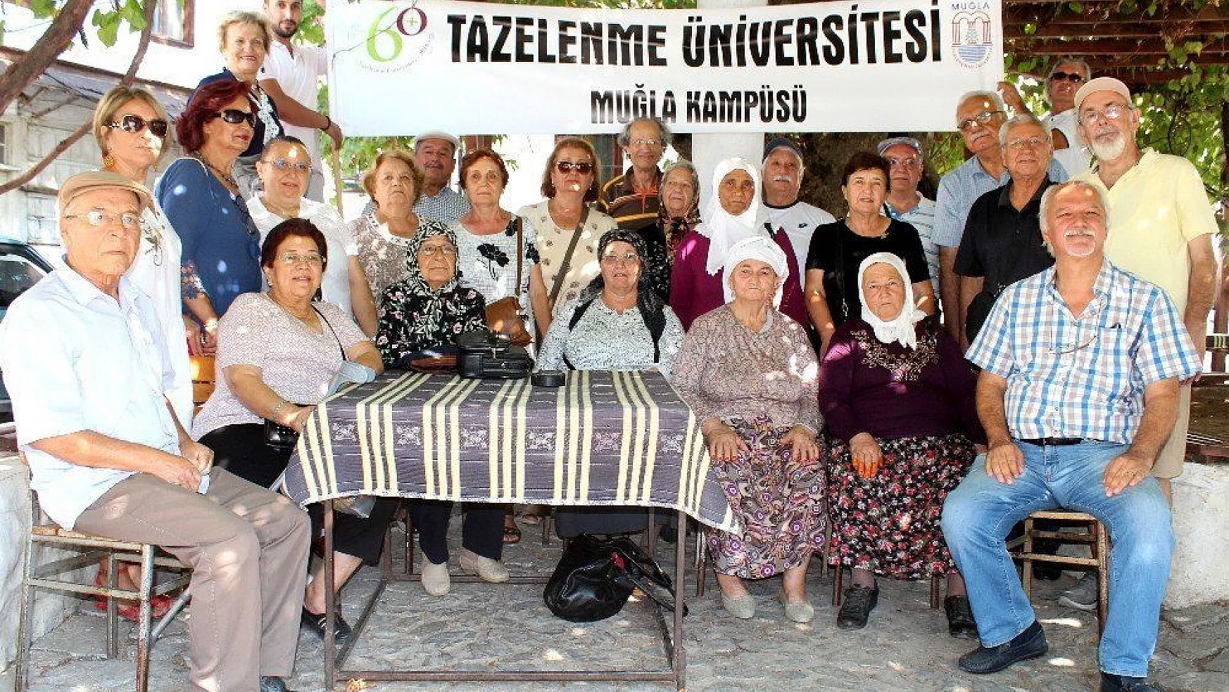 Tazelenme Üniversitesi öğrencilerine turistik gezi